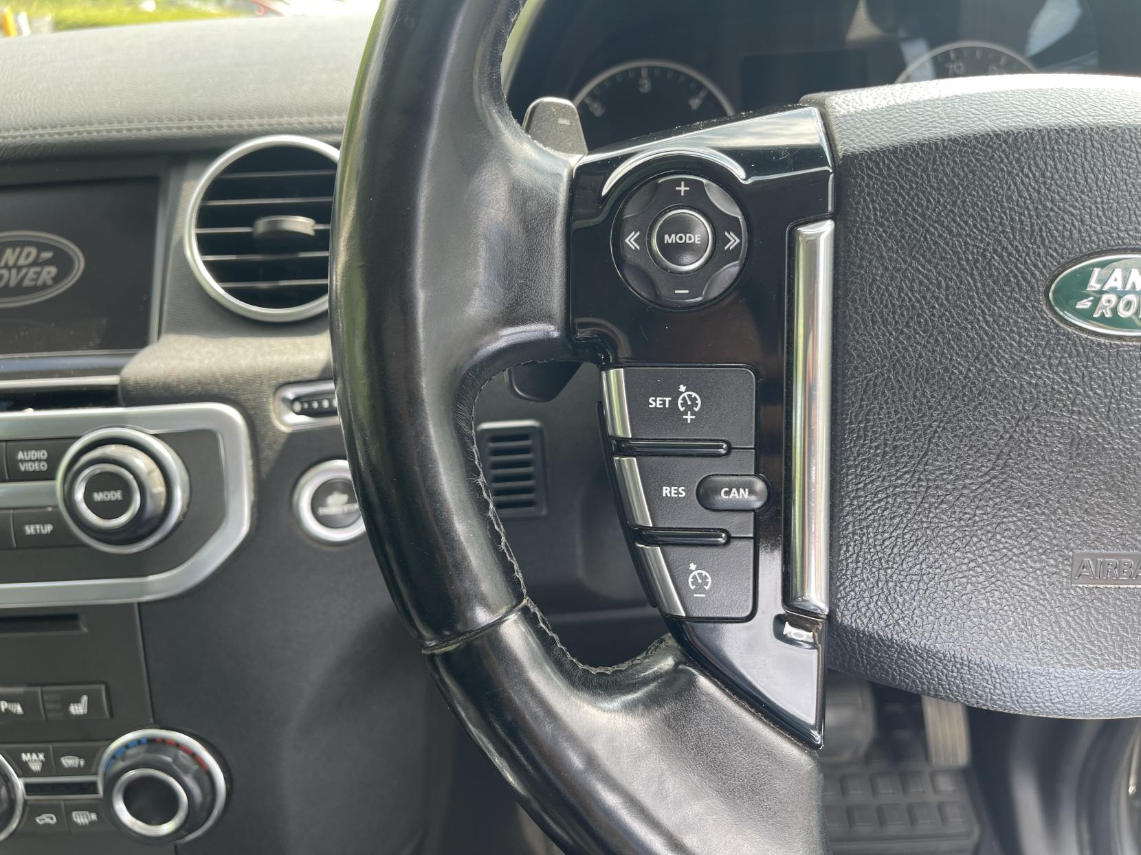 Land Rover Discovery 4 3.0 SD V6 HSE SUV 5dr Diesel Auto 4WD Euro 5 (255 bhp)