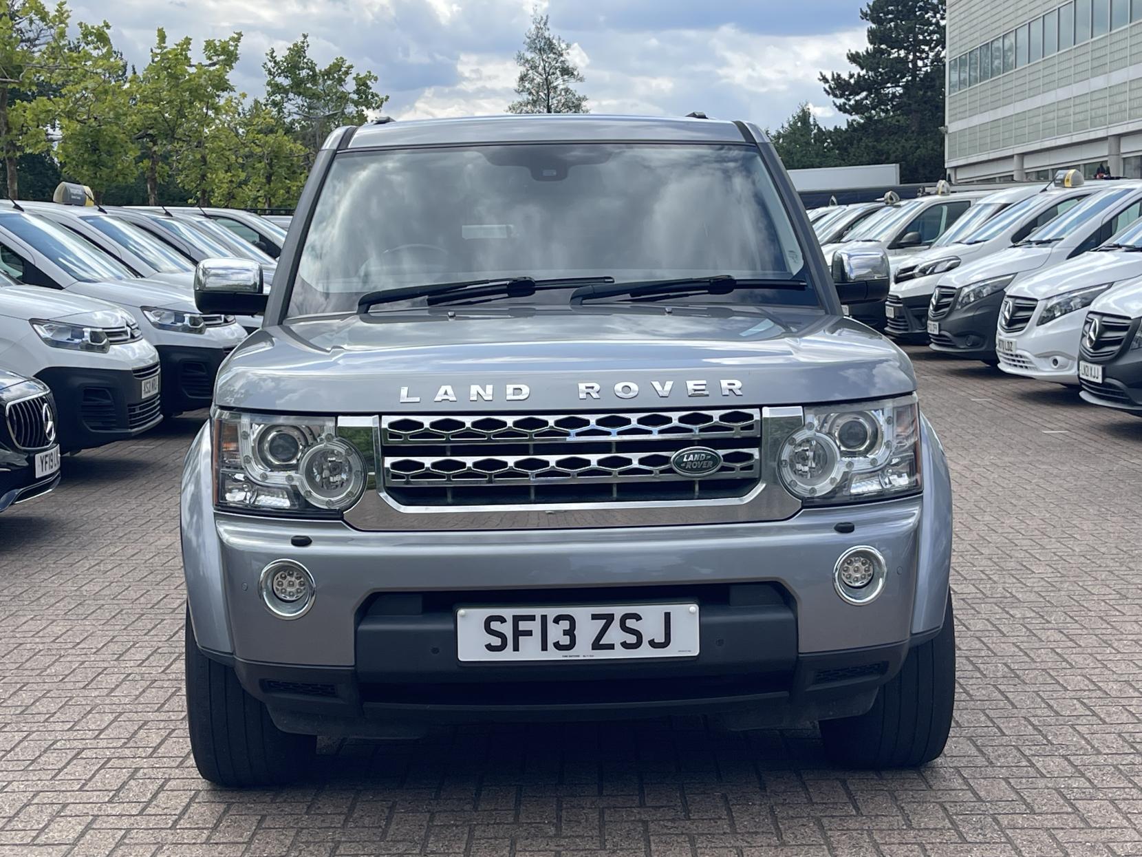 Land Rover Discovery 4 3.0 SD V6 HSE SUV 5dr Diesel Auto 4WD Euro 5 (255 bhp)