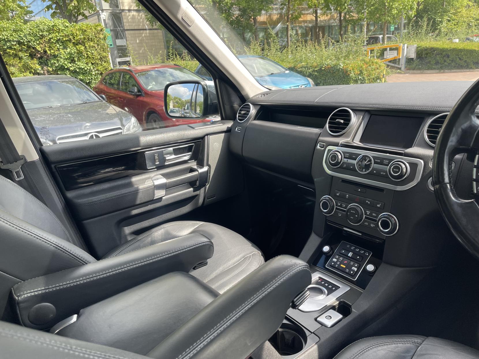 Land Rover Discovery 4 3.0 SD V6 HSE SUV 5dr Diesel Auto 4WD Euro 5 (255 bhp)