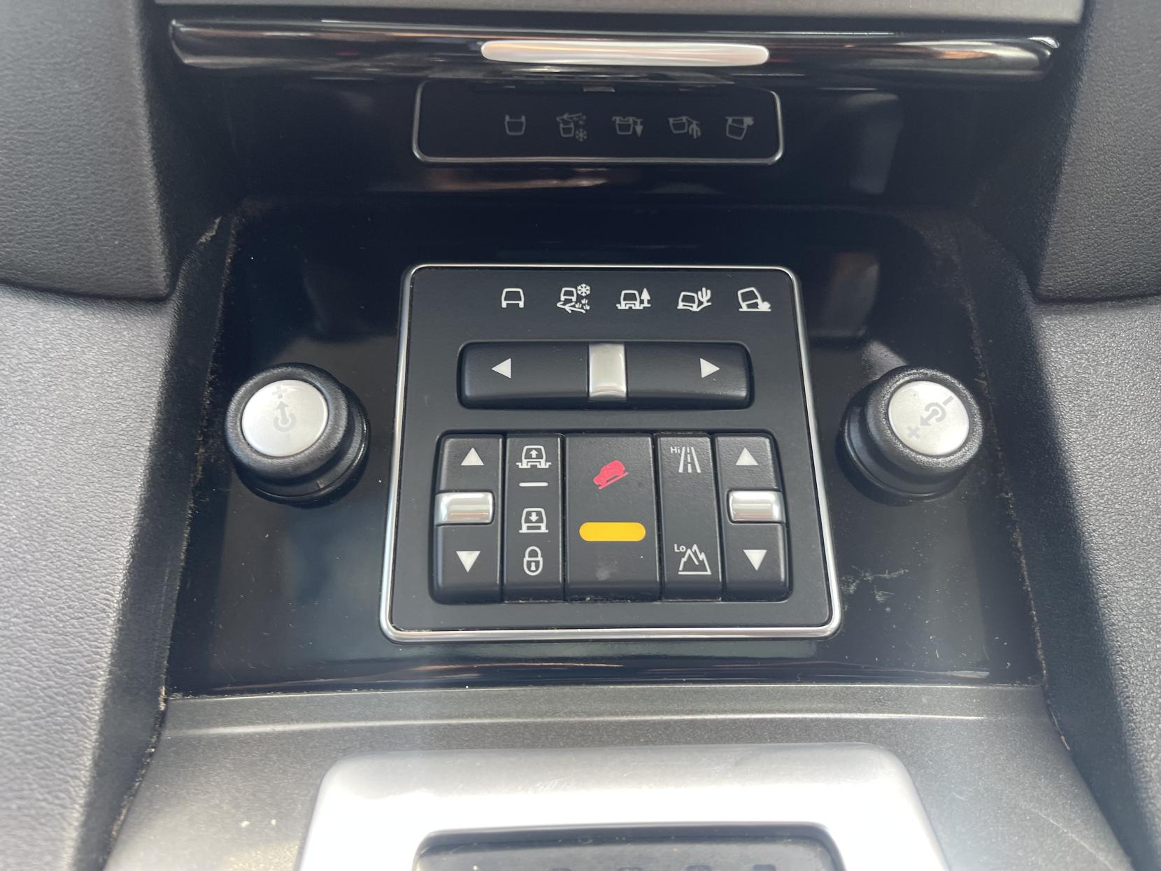 Land Rover Discovery 4 3.0 SD V6 HSE SUV 5dr Diesel Auto 4WD Euro 5 (255 bhp)