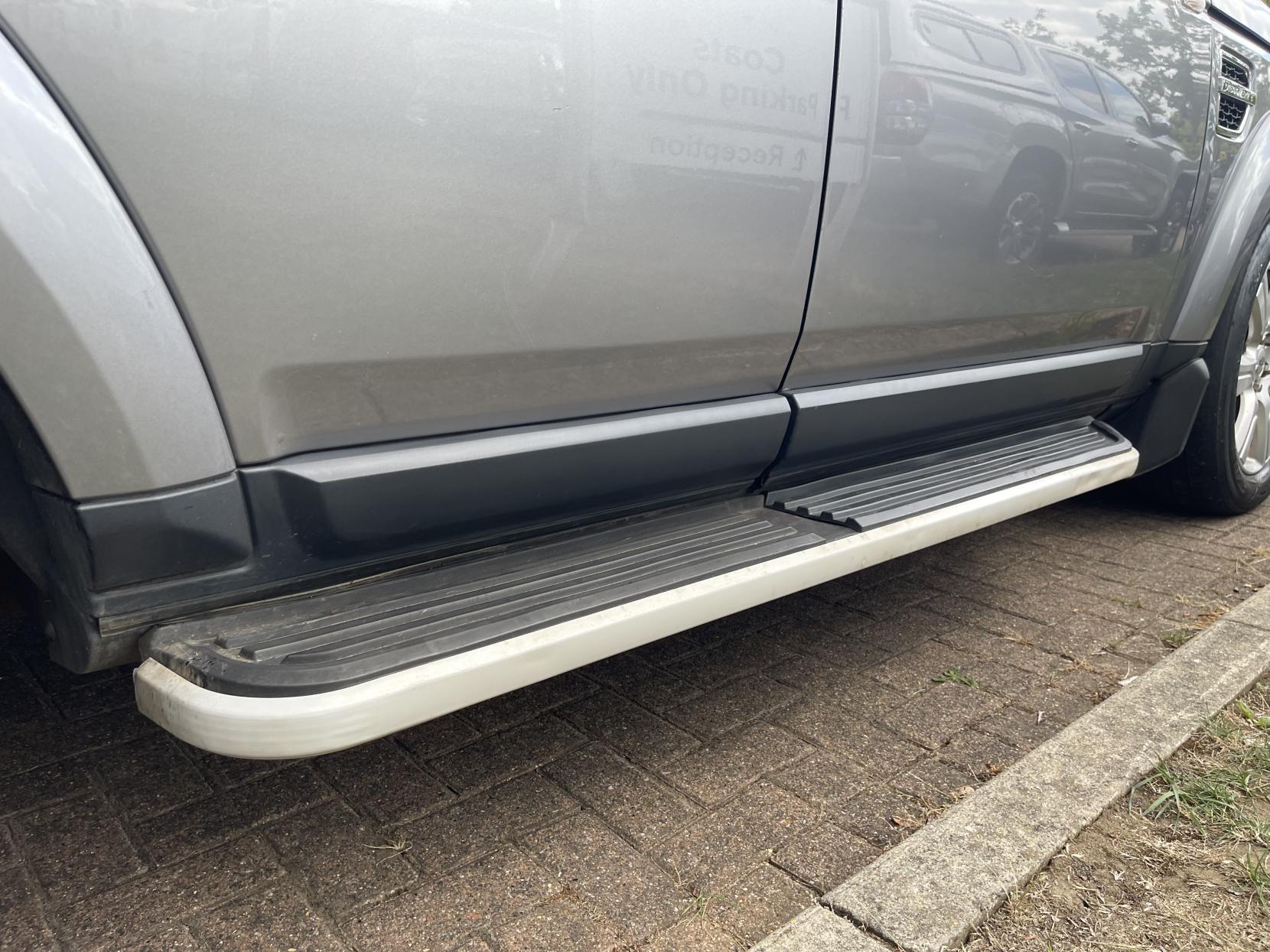 Land Rover Discovery 4 3.0 SD V6 HSE SUV 5dr Diesel Auto 4WD Euro 5 (255 bhp)