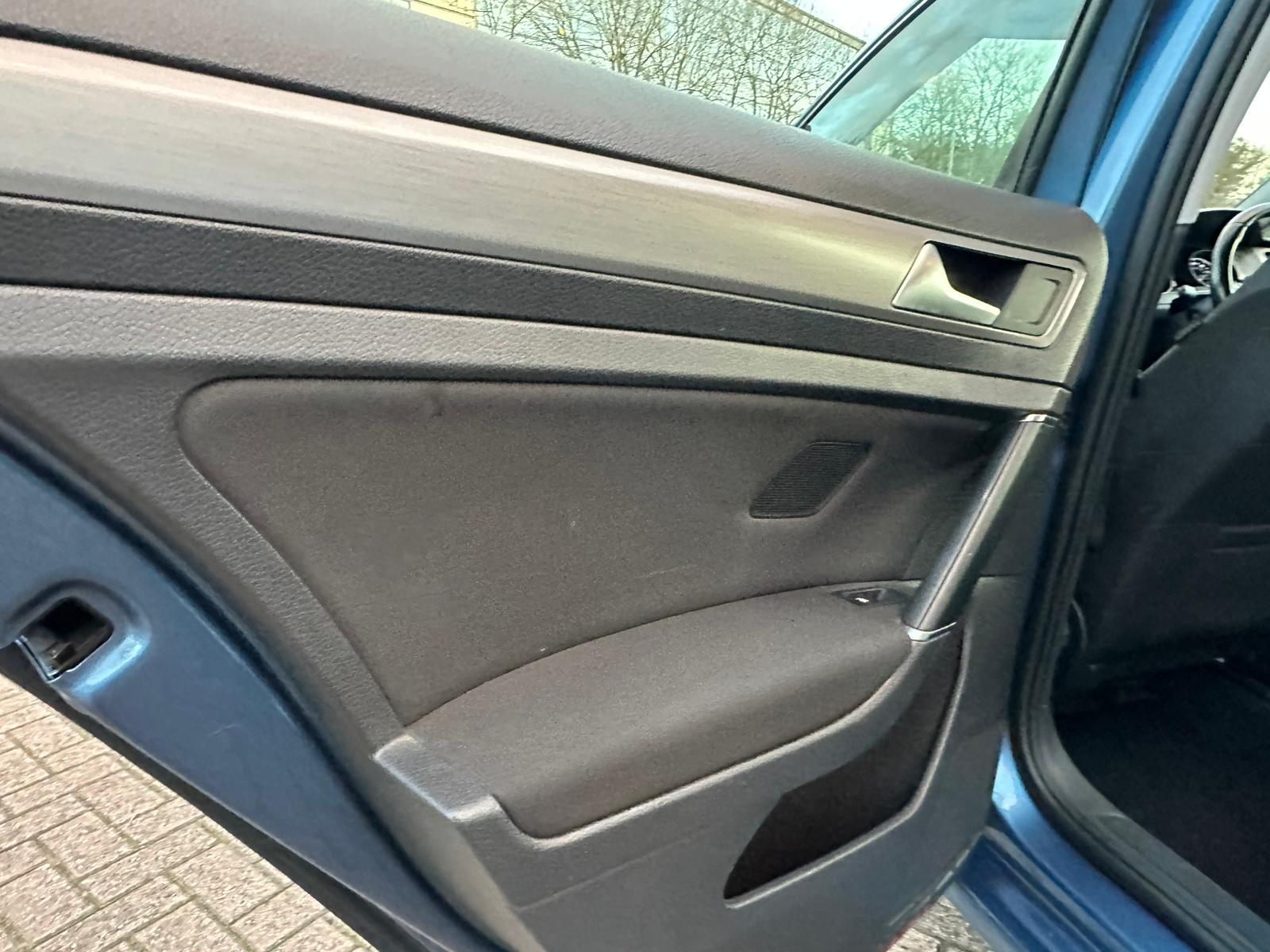 Volkswagen Golf 1.6 TDI BlueMotion Tech Match Edition Hatchback 5dr Diesel Manual Euro 6 (s/s) (110 ps)