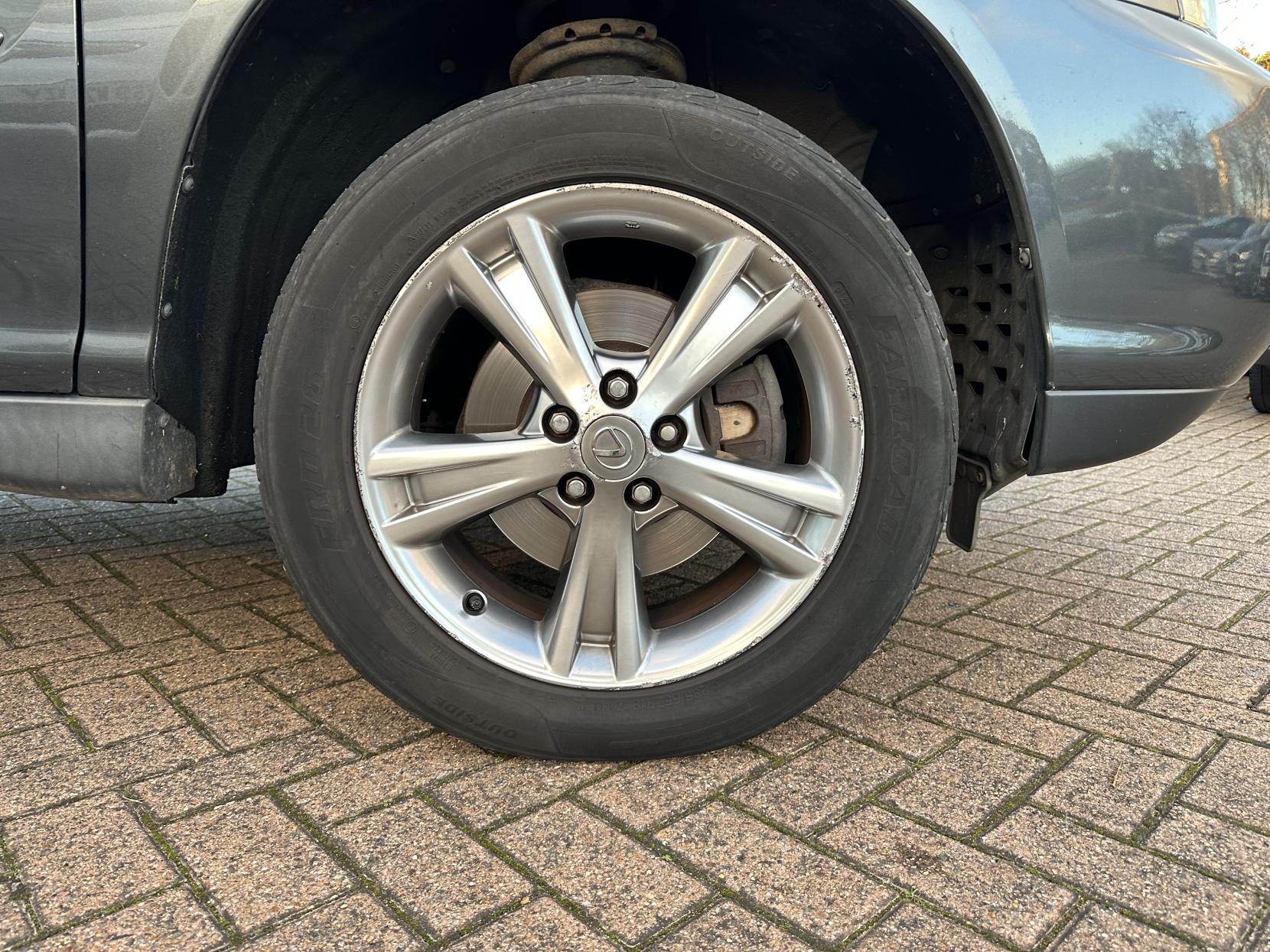 Lexus RX 3.3 400h SE-L SUV 5dr Petrol Hybrid CVT (192 g/km, 208 bhp)