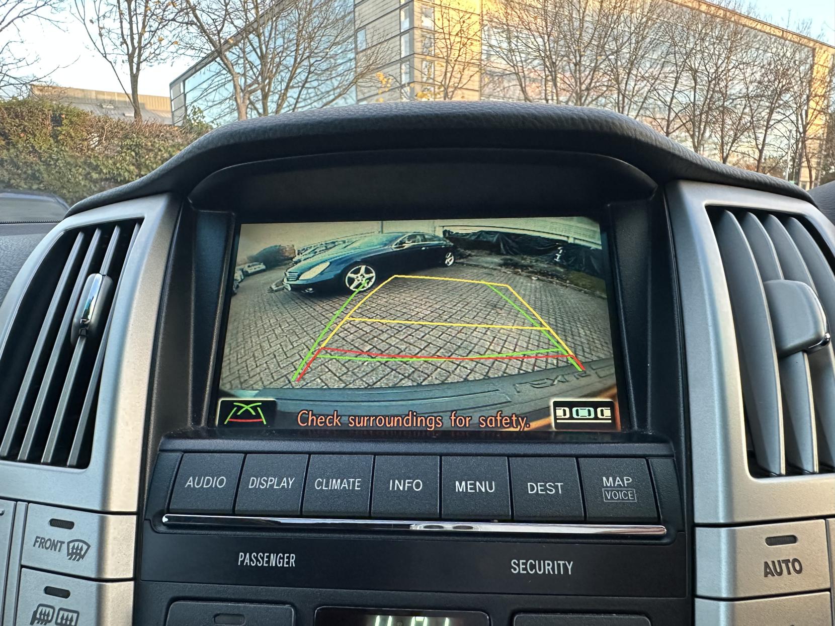 Lexus RX 3.3 400h SE-L SUV 5dr Petrol Hybrid CVT (192 g/km, 208 bhp)