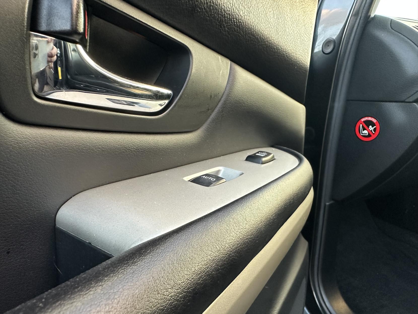 Lexus RX 3.3 400h SE-L SUV 5dr Petrol Hybrid CVT (192 g/km, 208 bhp)