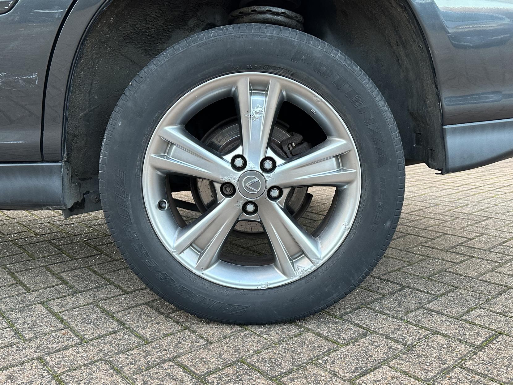 Lexus RX 3.3 400h SE-L SUV 5dr Petrol Hybrid CVT (192 g/km, 208 bhp)