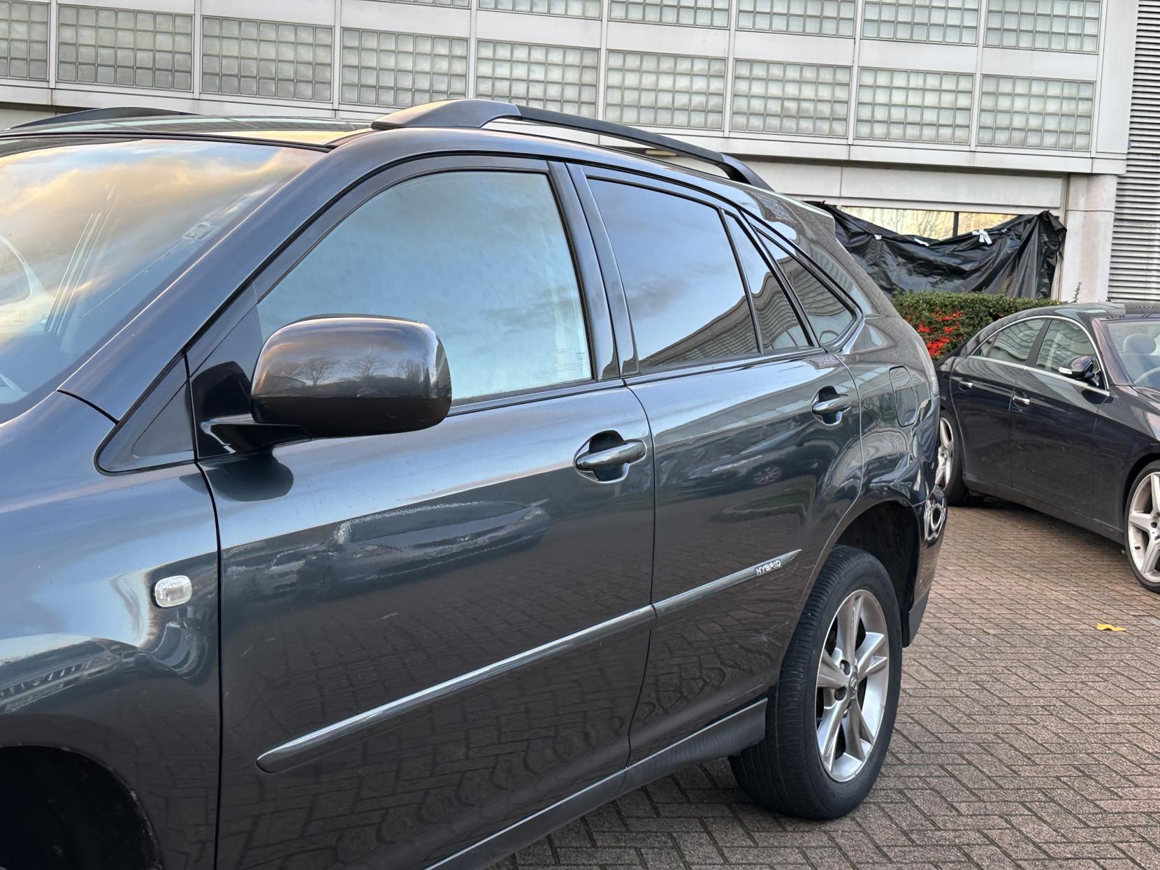 Lexus RX 3.3 400h SE-L SUV 5dr Petrol Hybrid CVT (192 g/km, 208 bhp)