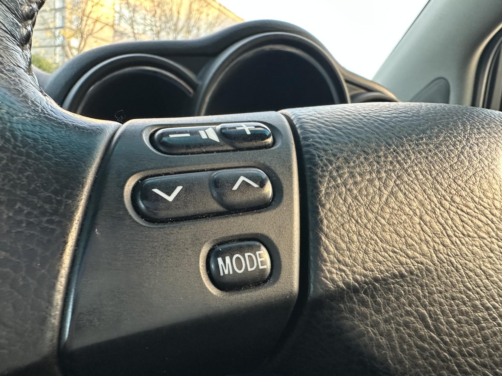 Lexus RX 3.3 400h SE-L SUV 5dr Petrol Hybrid CVT (192 g/km, 208 bhp)