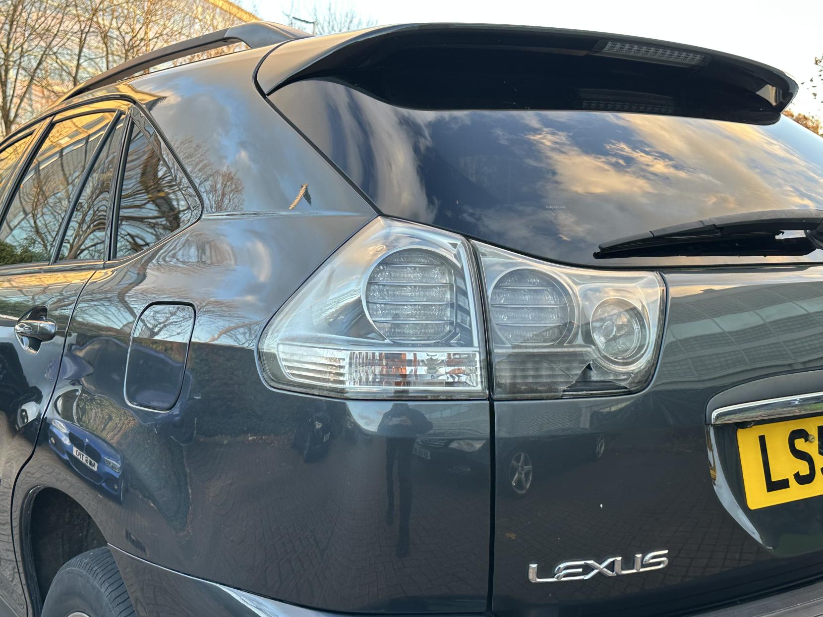 Lexus RX 3.3 400h SE-L SUV 5dr Petrol Hybrid CVT (192 g/km, 208 bhp)