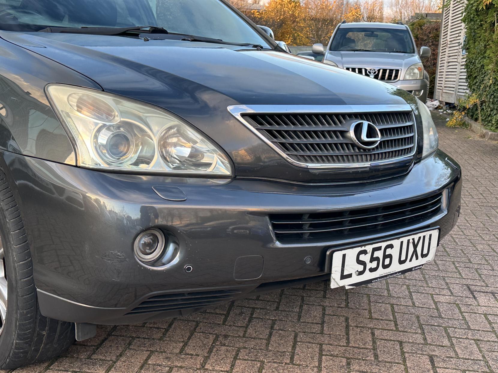 Lexus RX 3.3 400h SE-L SUV 5dr Petrol Hybrid CVT (192 g/km, 208 bhp)