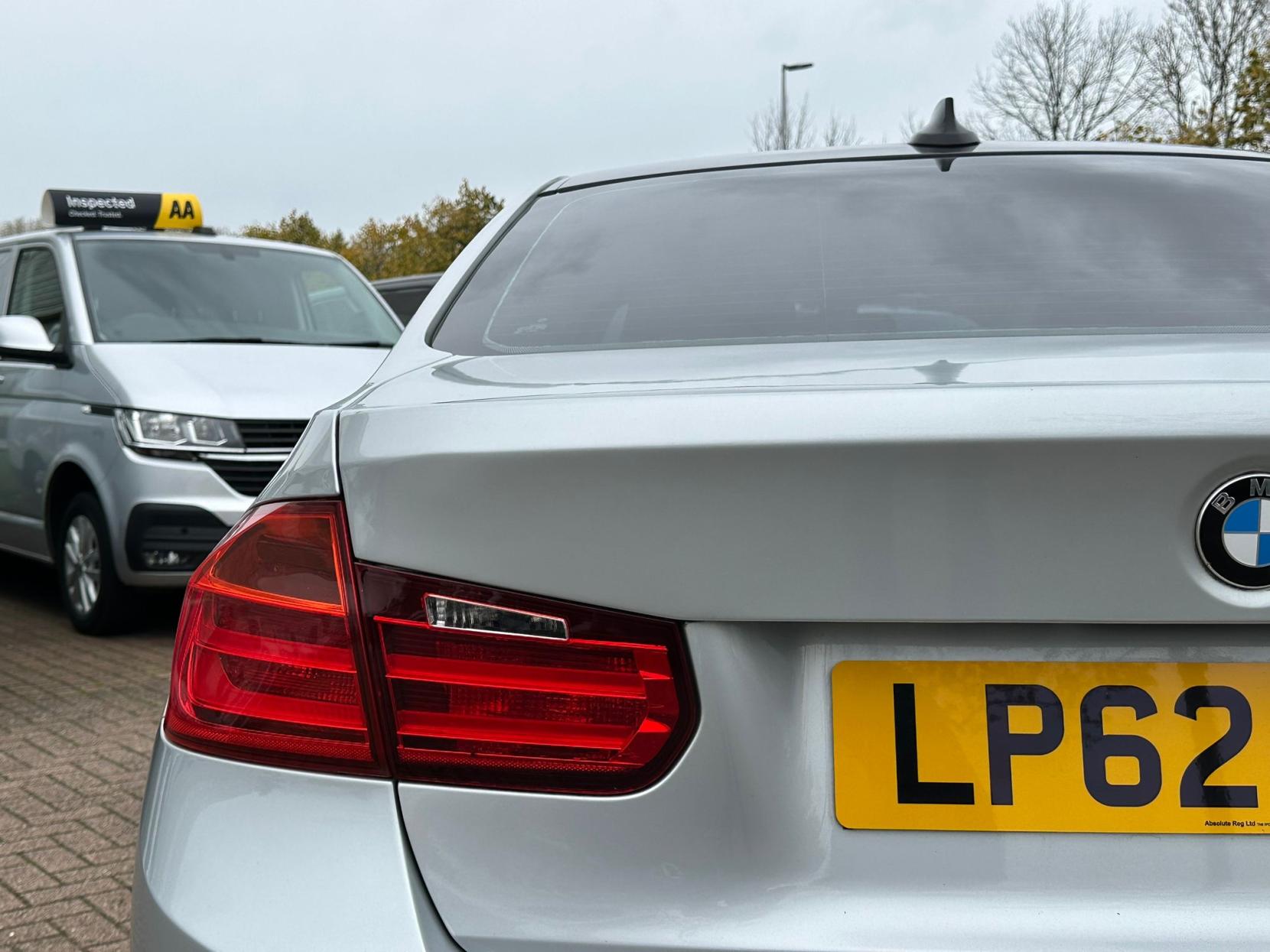 BMW 3 Series 2.0 320d ED EfficientDynamics Saloon 4dr Diesel Auto Euro 5 (s/s) (163 ps)