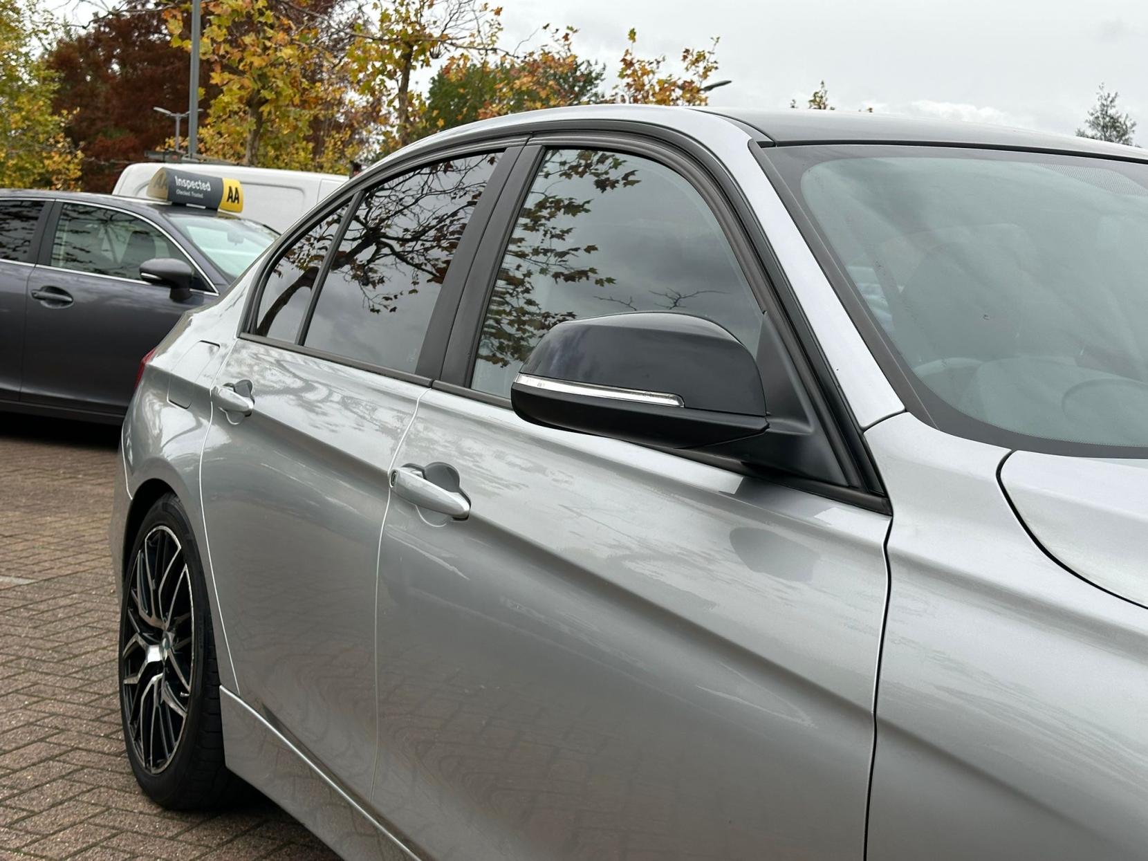 BMW 3 Series 2.0 320d ED EfficientDynamics Saloon 4dr Diesel Auto Euro 5 (s/s) (163 ps)