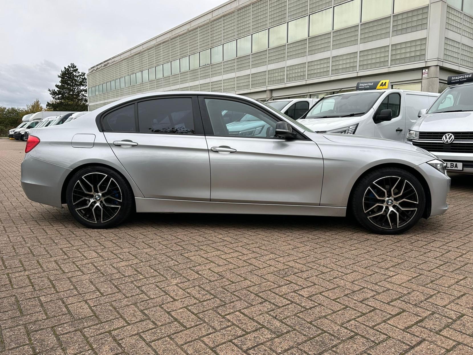 BMW 3 Series 2.0 320d ED EfficientDynamics Saloon 4dr Diesel Auto Euro 5 (s/s) (163 ps)