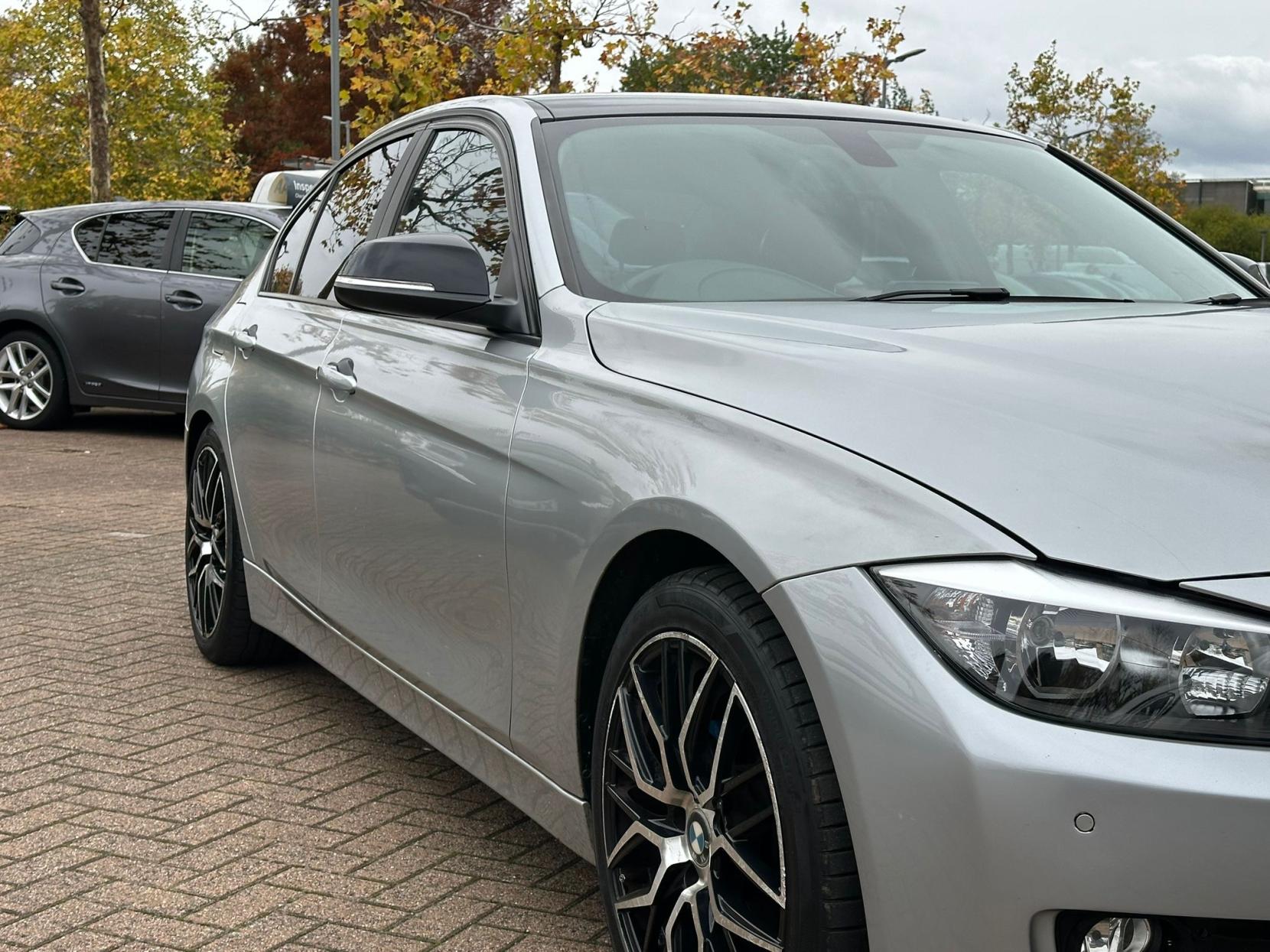 BMW 3 Series 2.0 320d ED EfficientDynamics Saloon 4dr Diesel Auto Euro 5 (s/s) (163 ps)