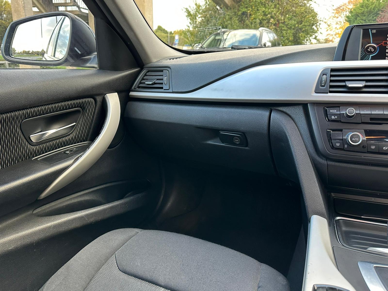 BMW 3 Series 2.0 320d ED EfficientDynamics Saloon 4dr Diesel Auto Euro 5 (s/s) (163 ps)