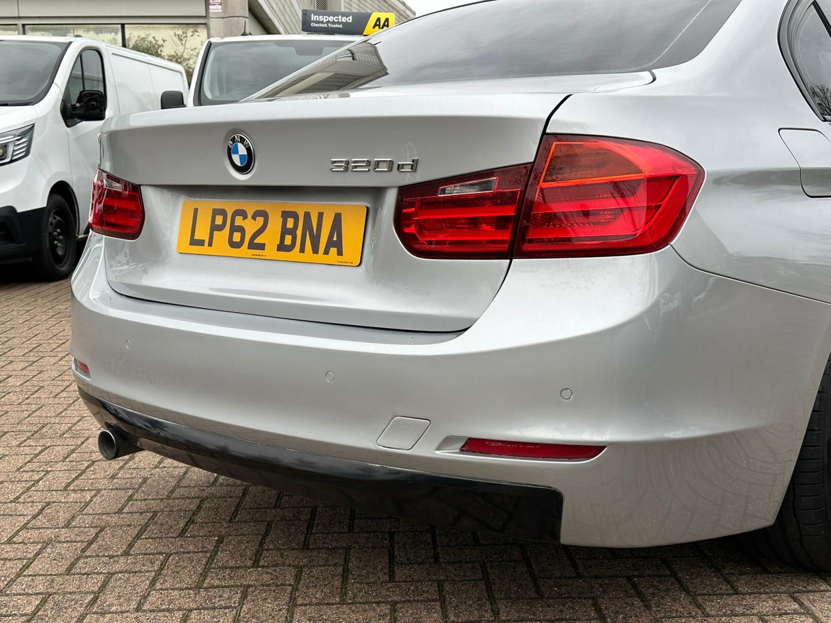 BMW 3 Series 2.0 320d ED EfficientDynamics Saloon 4dr Diesel Auto Euro 5 (s/s) (163 ps)