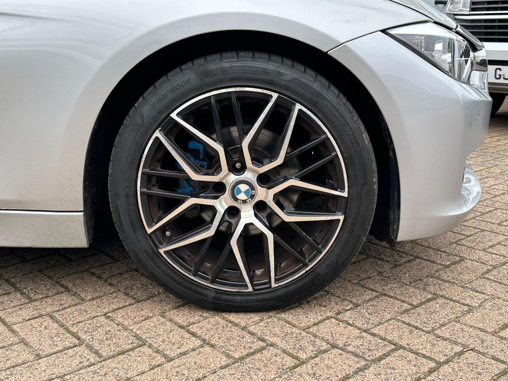 BMW 3 Series 2.0 320d ED EfficientDynamics Saloon 4dr Diesel Auto Euro 5 (s/s) (163 ps)