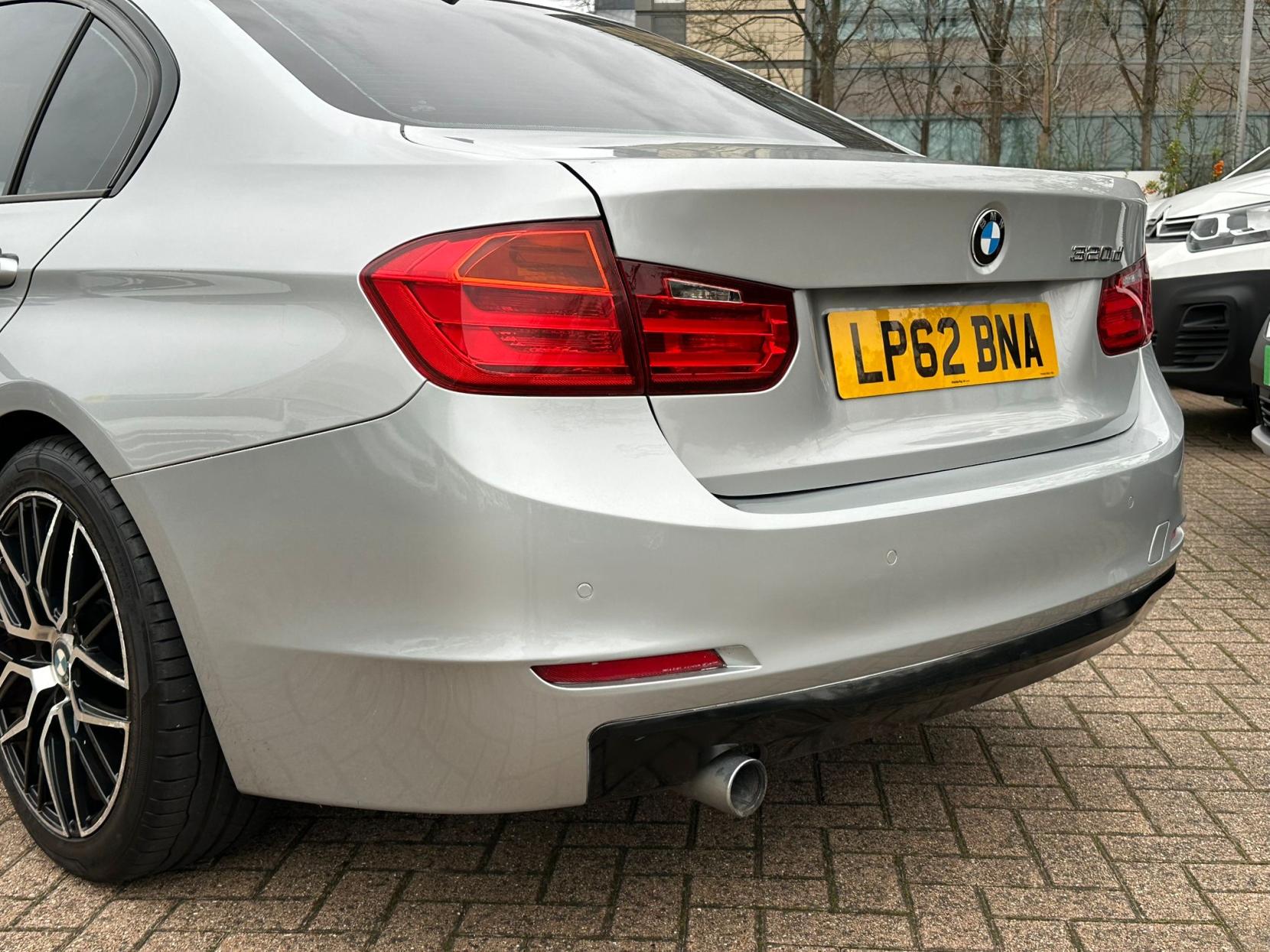 BMW 3 Series 2.0 320d ED EfficientDynamics Saloon 4dr Diesel Auto Euro 5 (s/s) (163 ps)