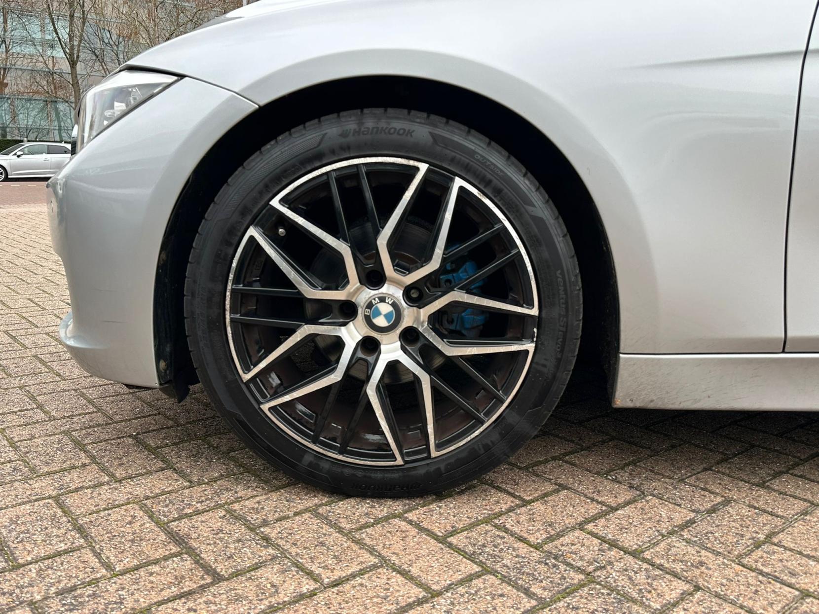 BMW 3 Series 2.0 320d ED EfficientDynamics Saloon 4dr Diesel Auto Euro 5 (s/s) (163 ps)