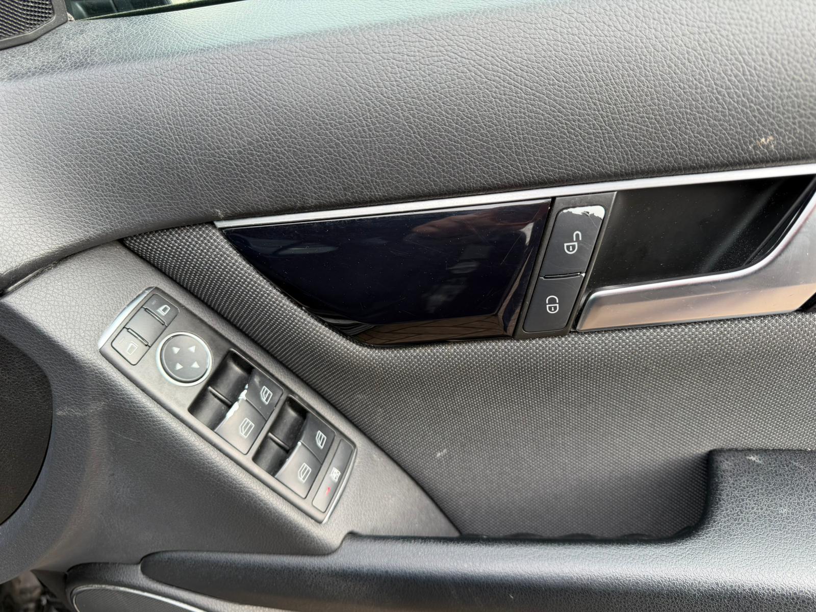 Mercedes-Benz C Class 1.8 C180 BlueEfficiency SE Edition 125 Saloon 4dr Petrol G-Tronic+ Euro 5 (s/s) (156 ps)