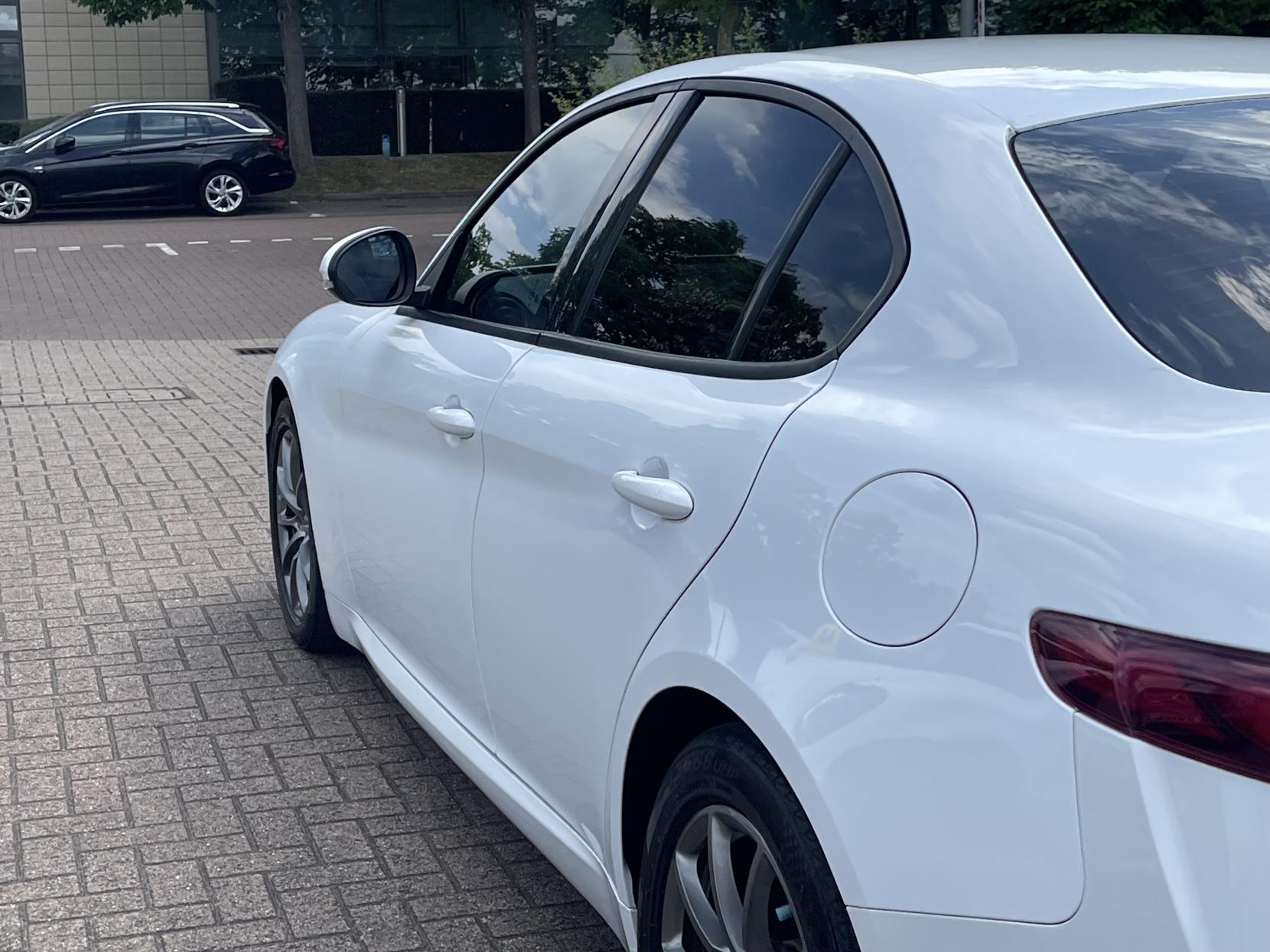 Alfa Romeo Giulia 2.0T Super Saloon 4dr Petrol Auto Euro 6 (s/s) (200 ps)
