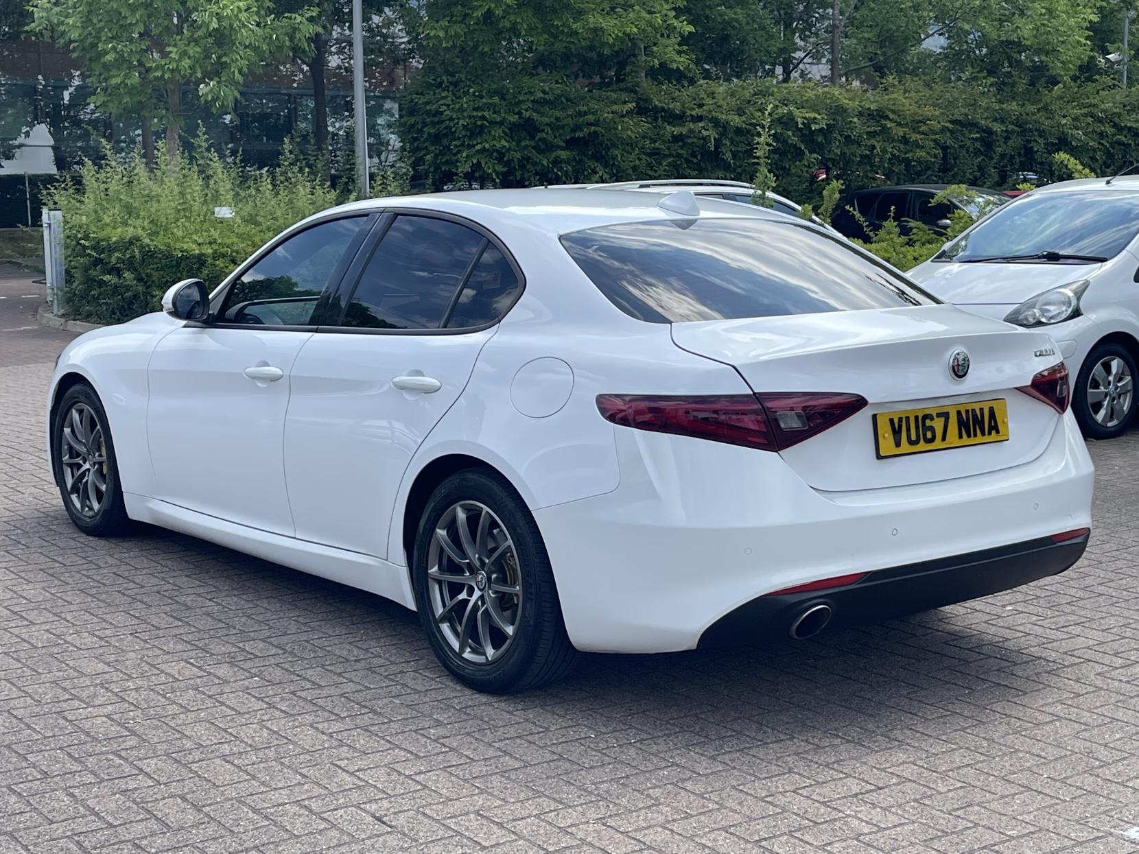 Alfa Romeo Giulia 2.0T Super Saloon 4dr Petrol Auto Euro 6 (s/s) (200 ps)