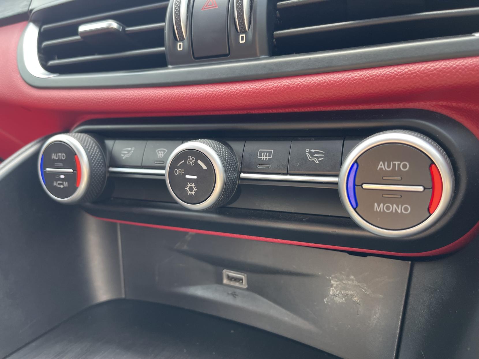 Alfa Romeo Giulia 2.0T Super Saloon 4dr Petrol Auto Euro 6 (s/s) (200 ps)