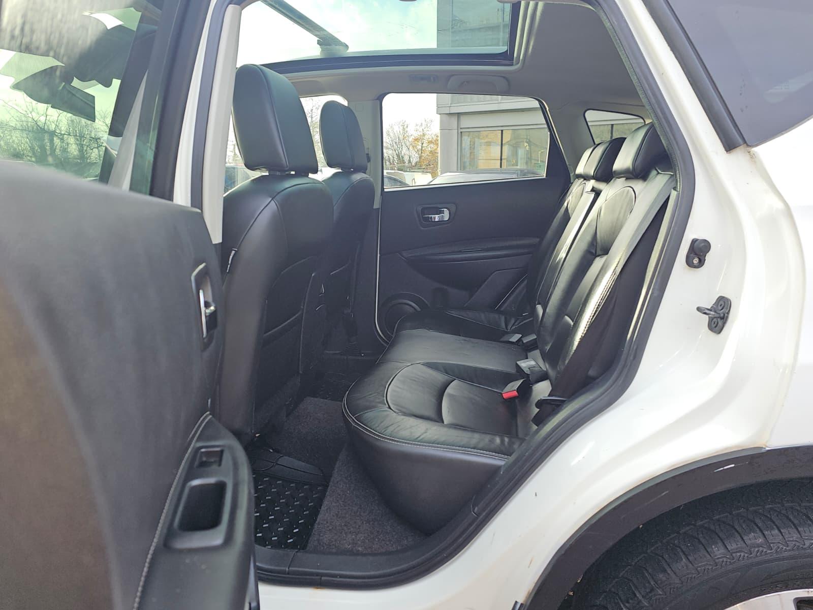 Nissan Qashqai 2.0 Tekna SUV 5dr Petrol CVT 2WD Euro 5 (140 ps)