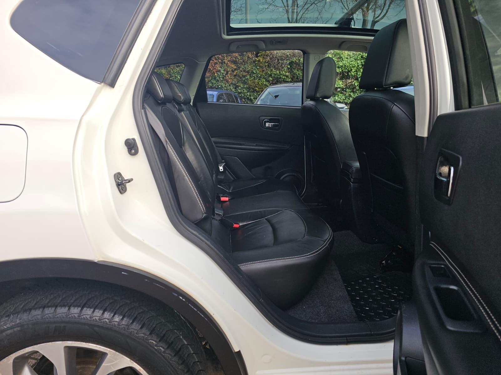 Nissan Qashqai 2.0 Tekna SUV 5dr Petrol CVT 2WD Euro 5 (140 ps)