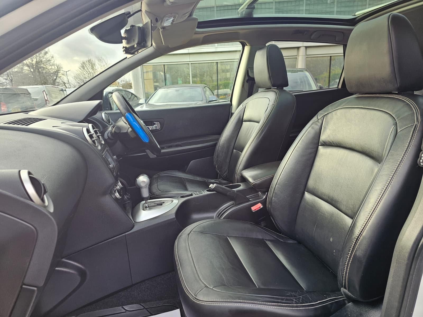 Nissan Qashqai 2.0 Tekna SUV 5dr Petrol CVT 2WD Euro 5 (140 ps)