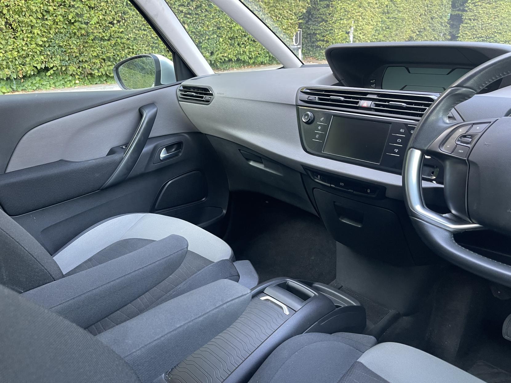 Citroen Grand C4 Picasso 1.6 e-HDi Airdream VTR+ MPV 5dr Diesel ETG6 Euro 5 (s/s) (115 ps)