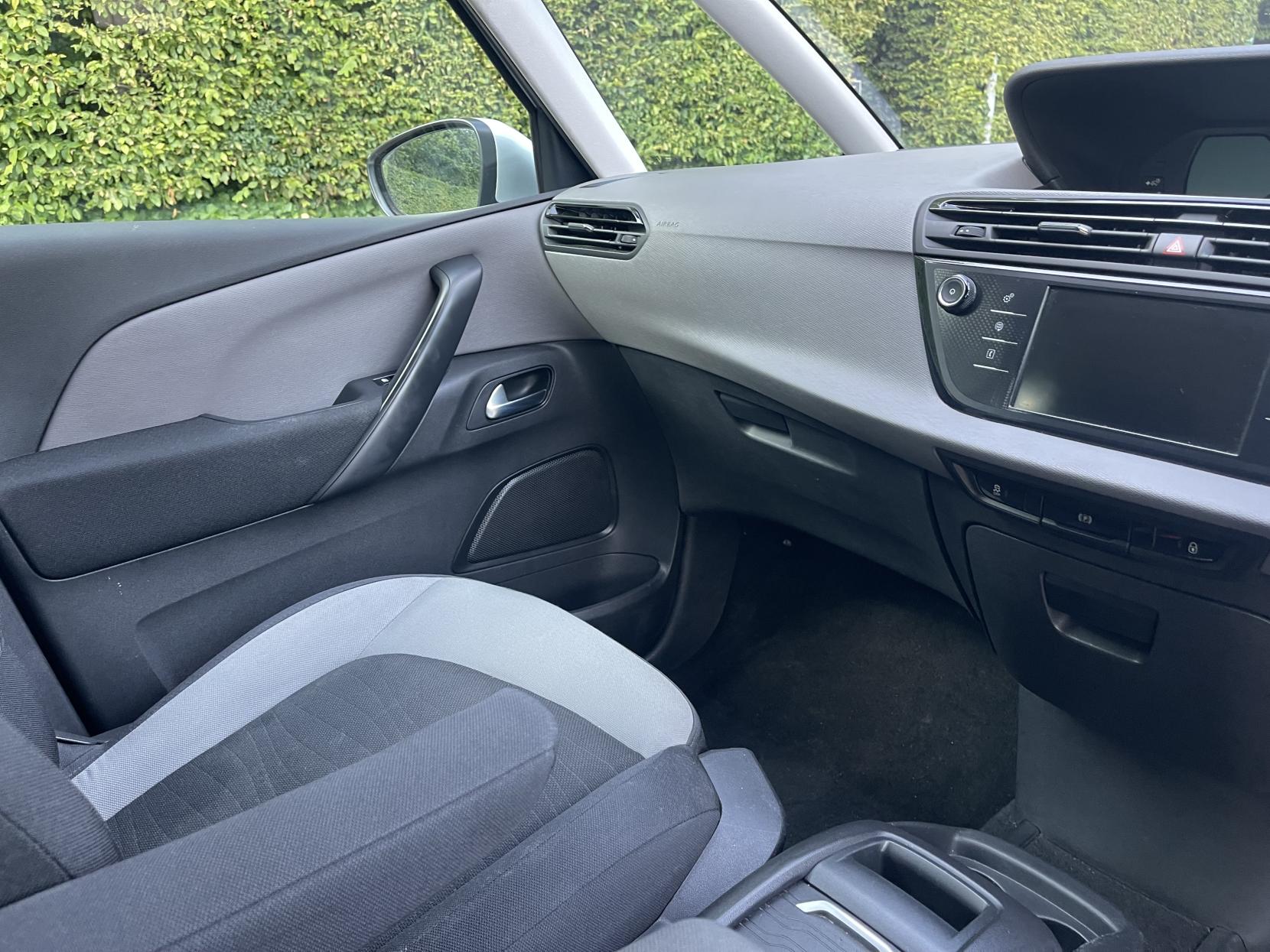 Citroen Grand C4 Picasso 1.6 e-HDi Airdream VTR+ MPV 5dr Diesel ETG6 Euro 5 (s/s) (115 ps)
