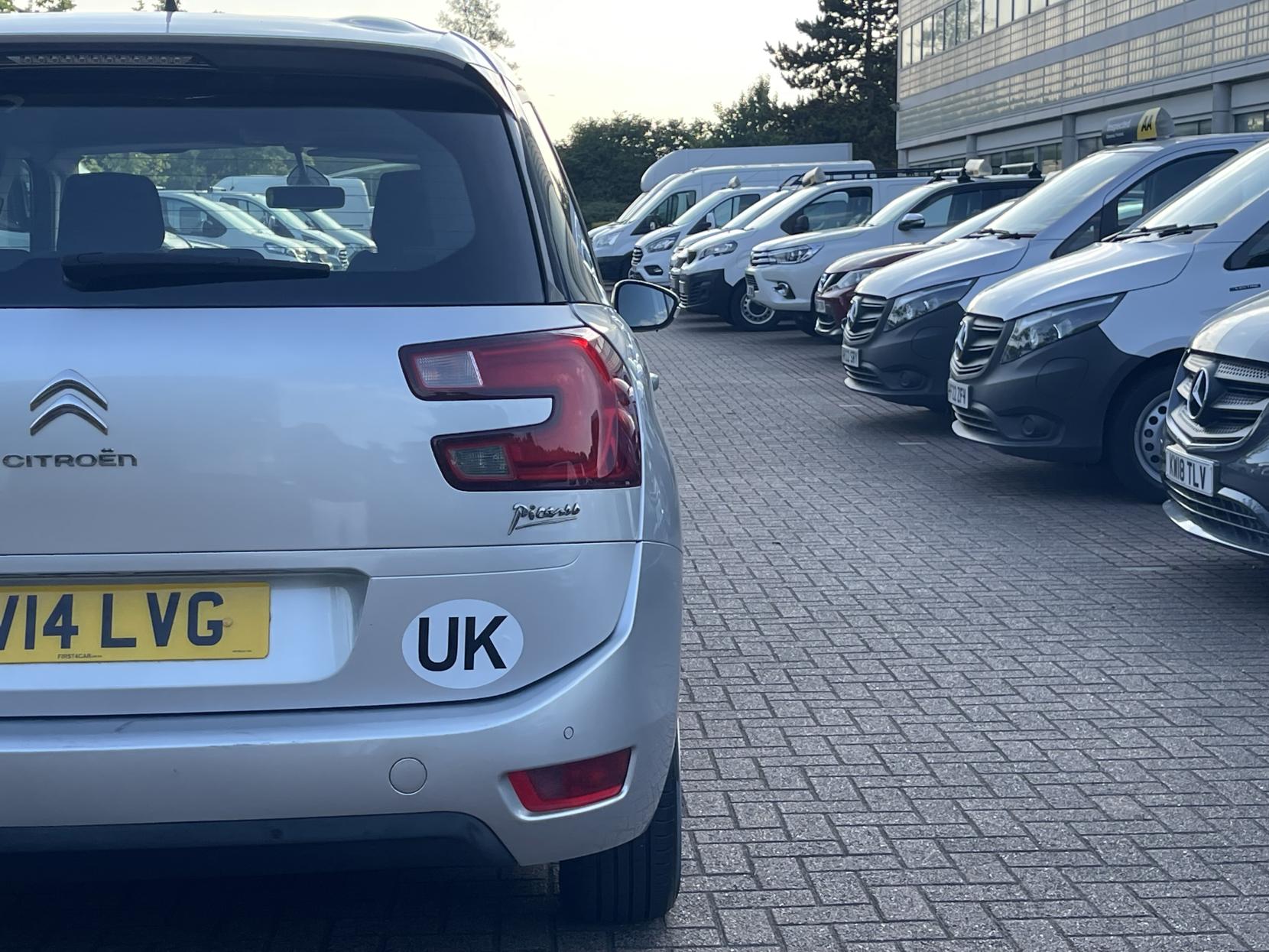 Citroen Grand C4 Picasso 1.6 e-HDi Airdream VTR+ MPV 5dr Diesel ETG6 Euro 5 (s/s) (115 ps)