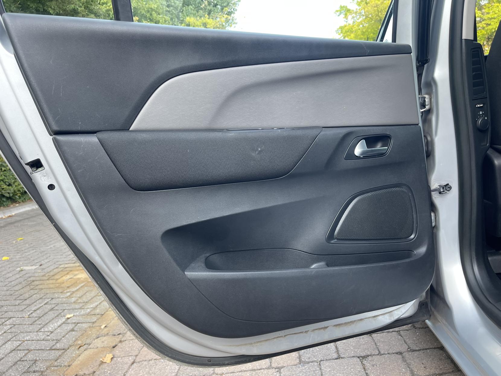Citroen Grand C4 Picasso 1.6 e-HDi Airdream VTR+ MPV 5dr Diesel ETG6 Euro 5 (s/s) (115 ps)