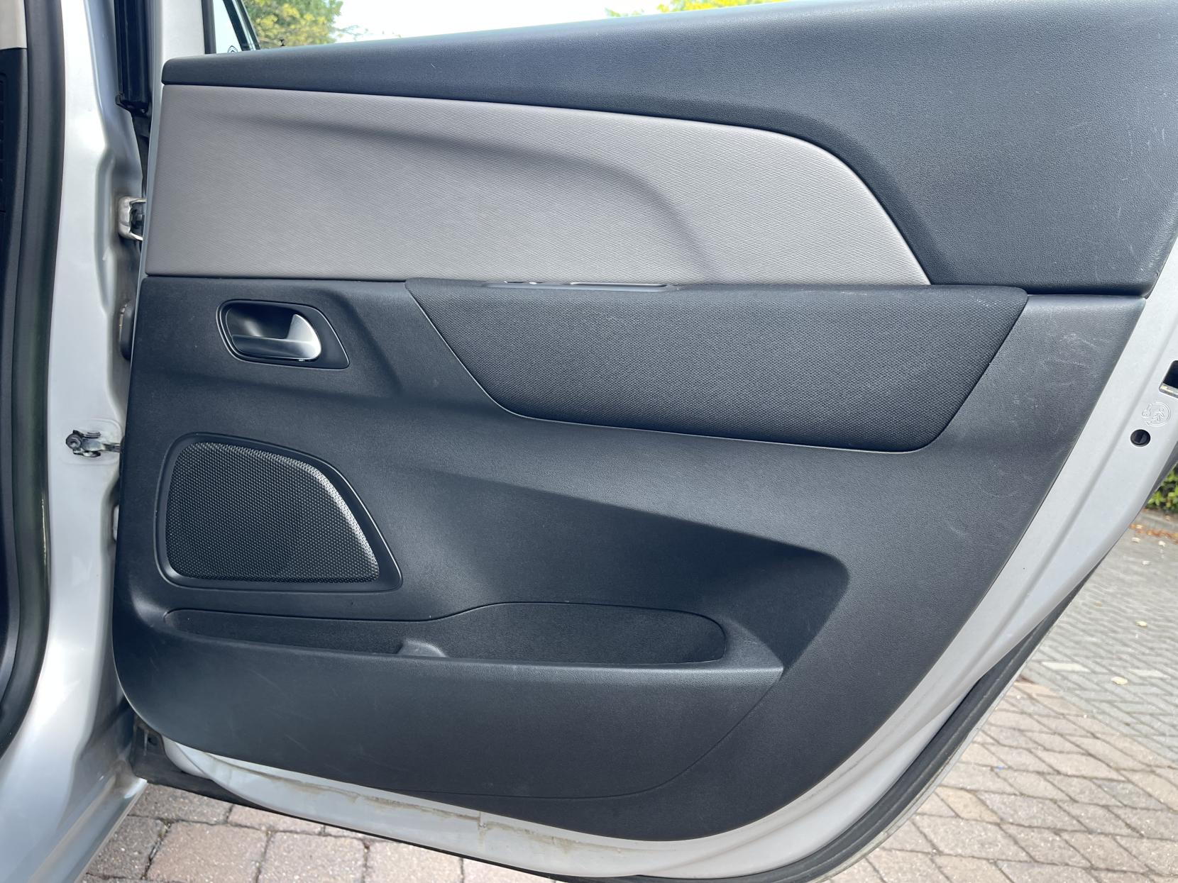 Citroen Grand C4 Picasso 1.6 e-HDi Airdream VTR+ MPV 5dr Diesel ETG6 Euro 5 (s/s) (115 ps)