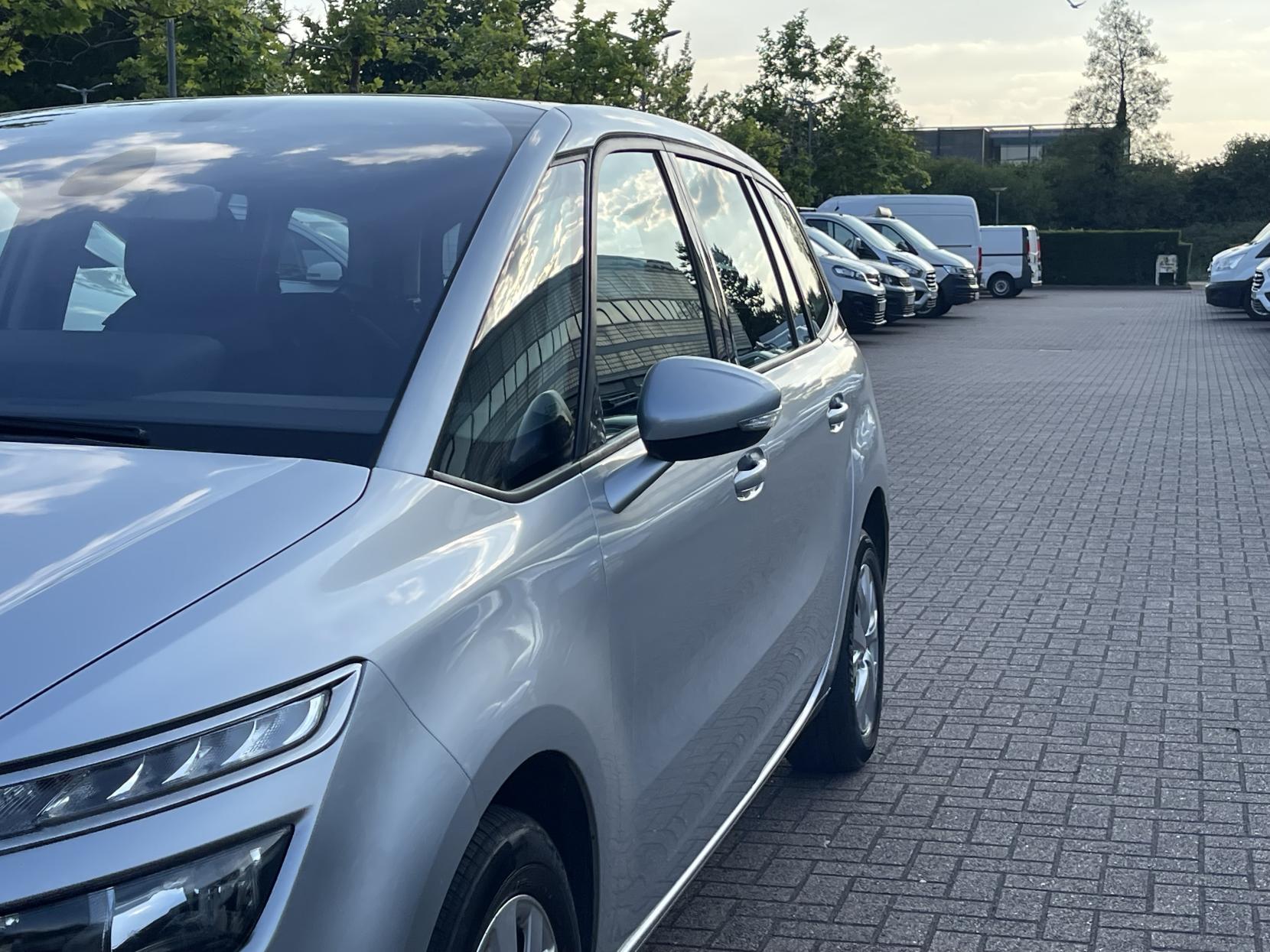 Citroen Grand C4 Picasso 1.6 e-HDi Airdream VTR+ MPV 5dr Diesel ETG6 Euro 5 (s/s) (115 ps)