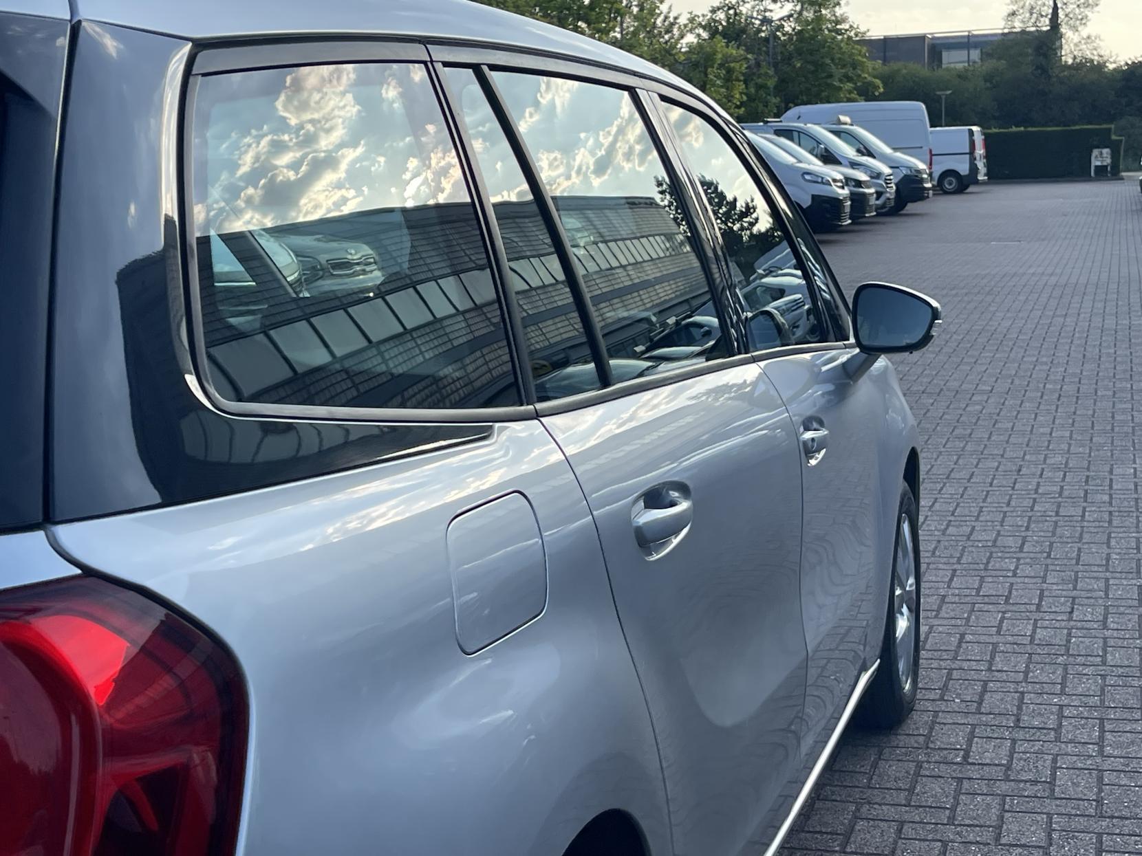Citroen Grand C4 Picasso 1.6 e-HDi Airdream VTR+ MPV 5dr Diesel ETG6 Euro 5 (s/s) (115 ps)