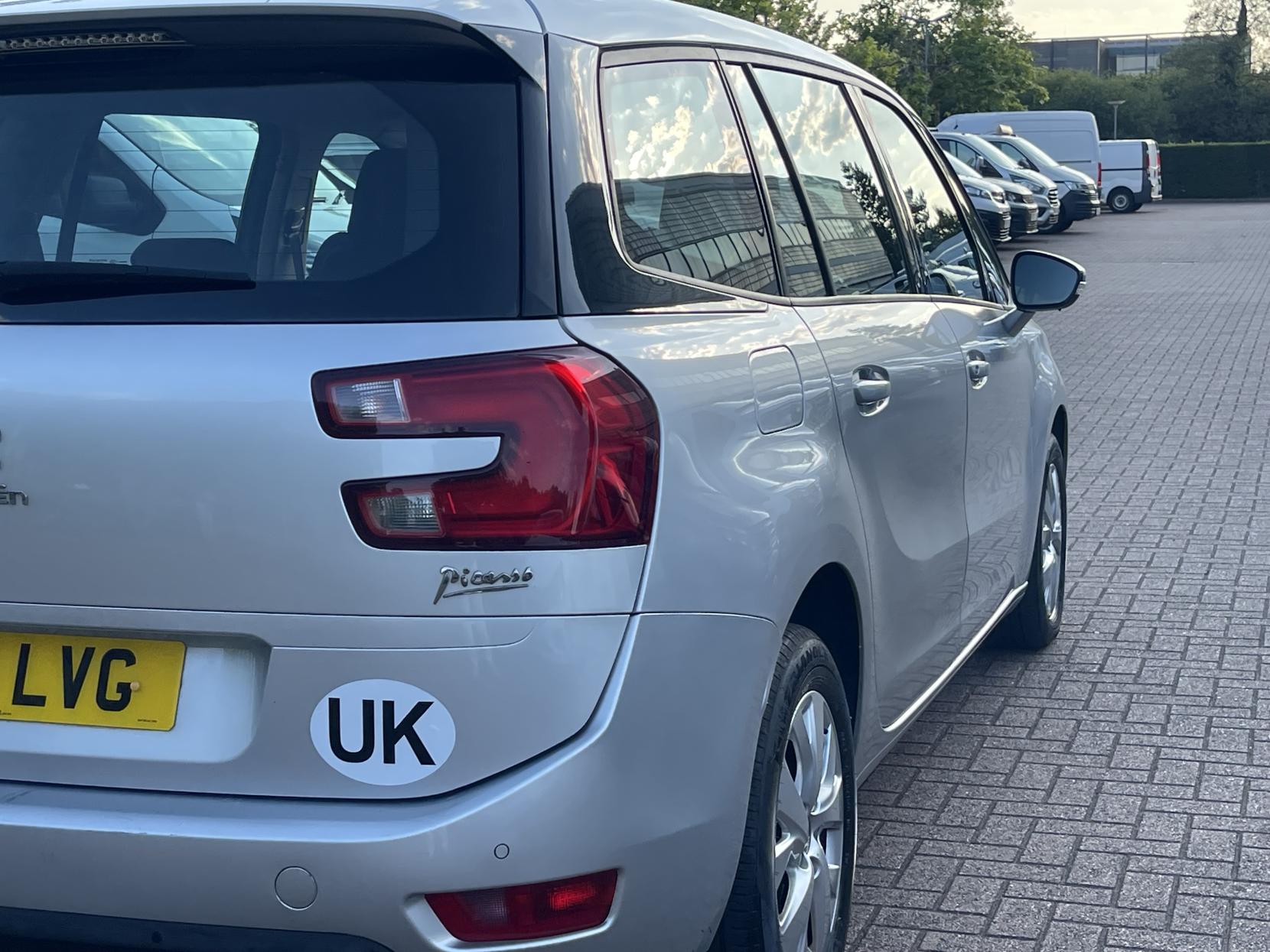 Citroen Grand C4 Picasso 1.6 e-HDi Airdream VTR+ MPV 5dr Diesel ETG6 Euro 5 (s/s) (115 ps)