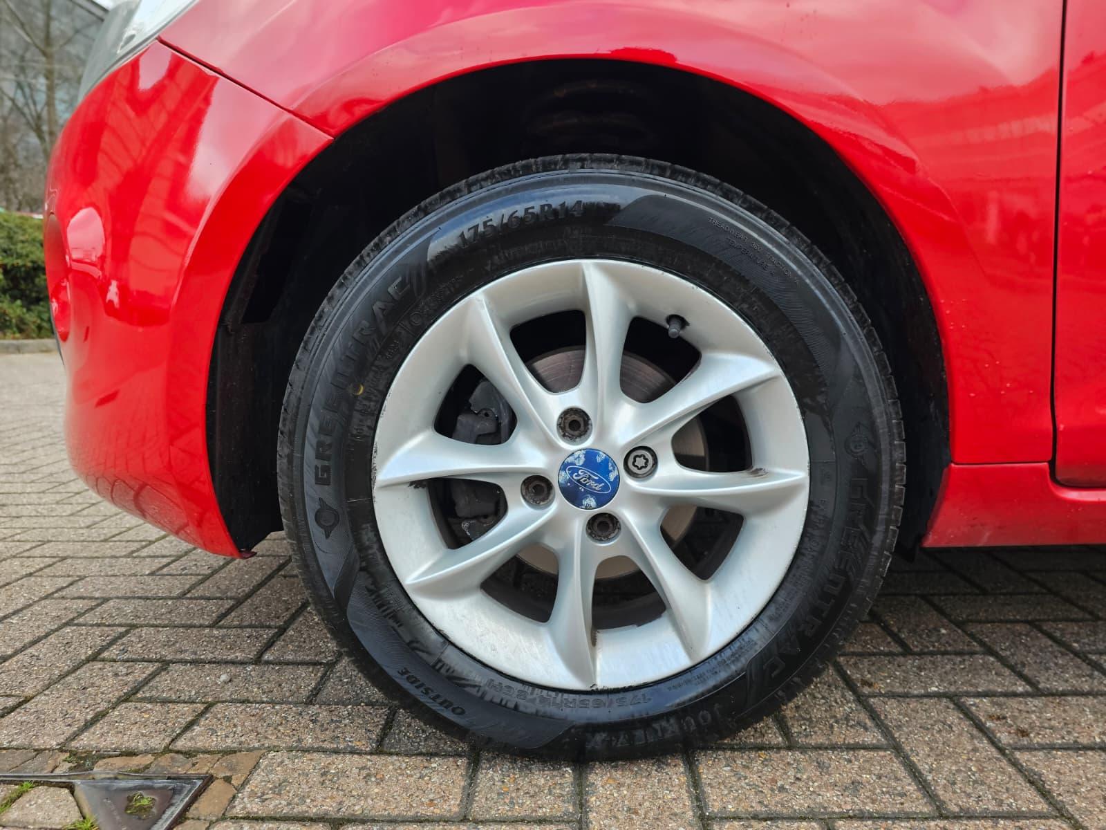 Ford Ka 1.2 Studio Connect Hatchback 3dr Petrol Manual Euro 5 (s/s) (69 ps)