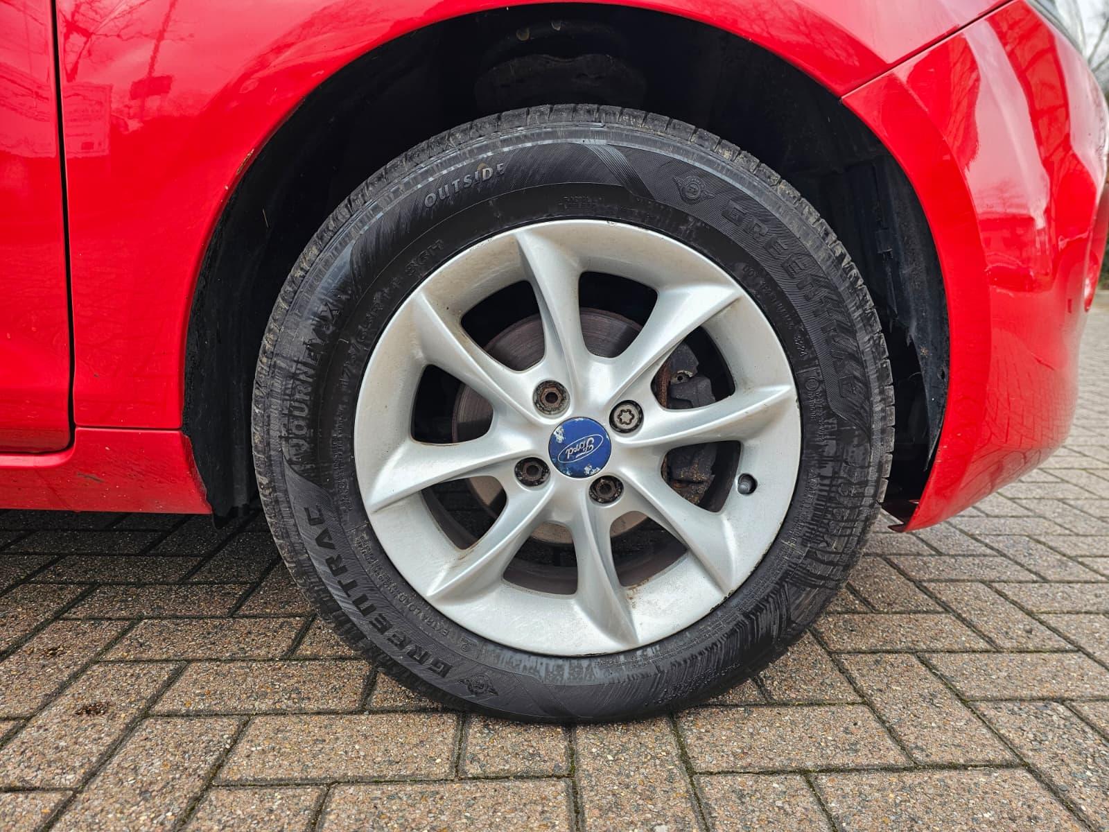 Ford Ka 1.2 Studio Connect Hatchback 3dr Petrol Manual Euro 5 (s/s) (69 ps)