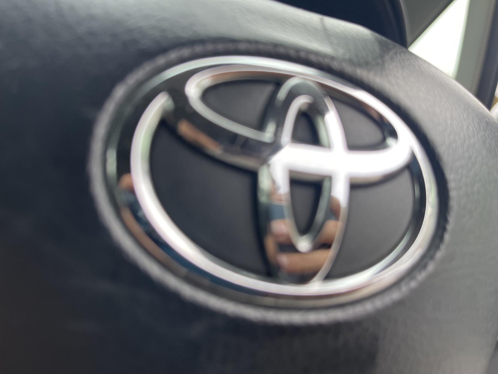 Toyota Auris 1.8 VVT-h T Spirit Hatchback 5dr Petrol Hybrid CVT Euro 5 (s/s) (136 ps)