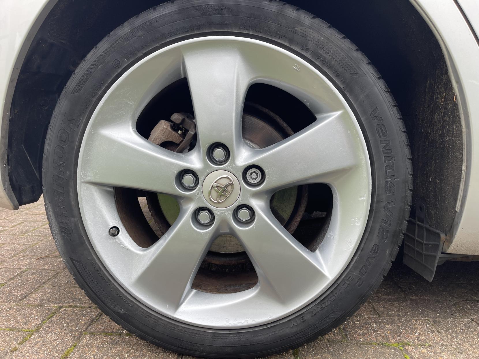 Toyota Auris 1.8 VVT-h T Spirit Hatchback 5dr Petrol Hybrid CVT Euro 5 (s/s) (136 ps)