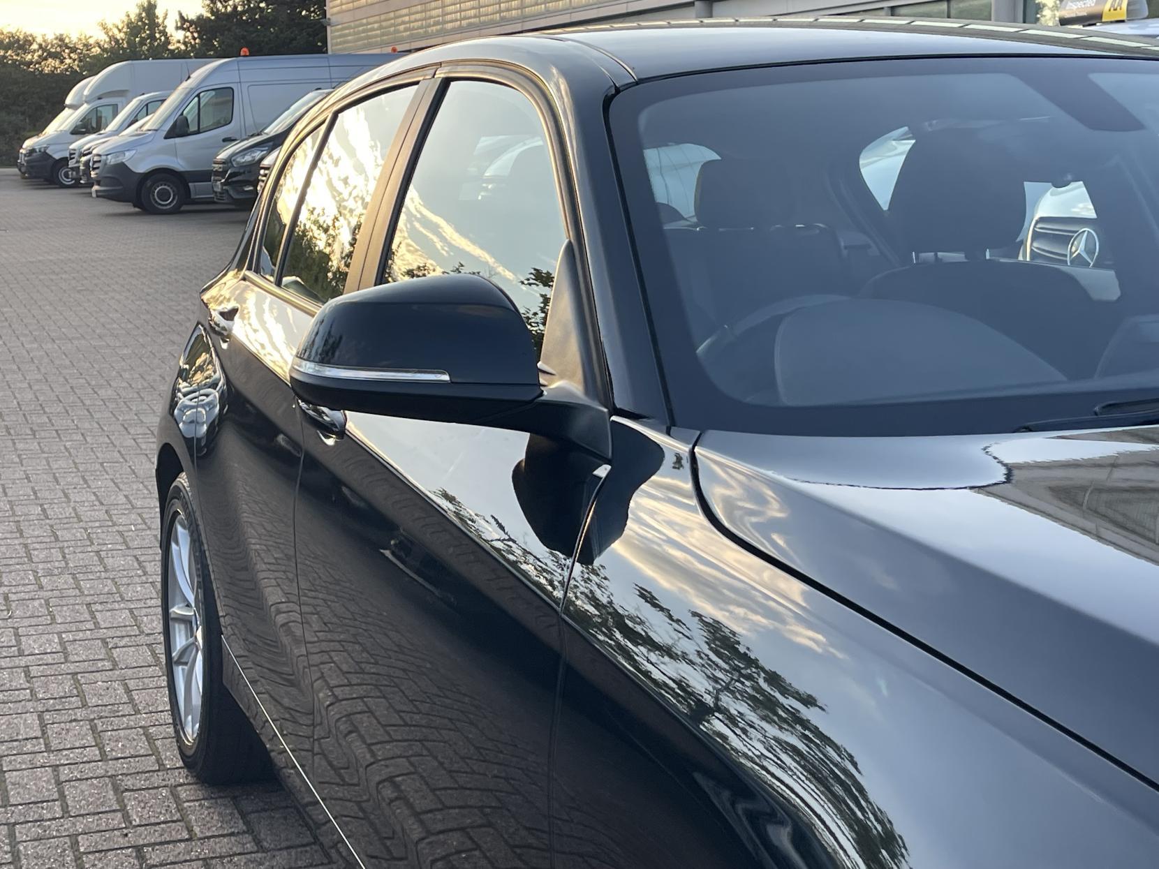 BMW 1 Series 1.6 116d ED EfficientDynamics Hatchback 5dr Diesel Manual Euro 5 (s/s) (116 ps)