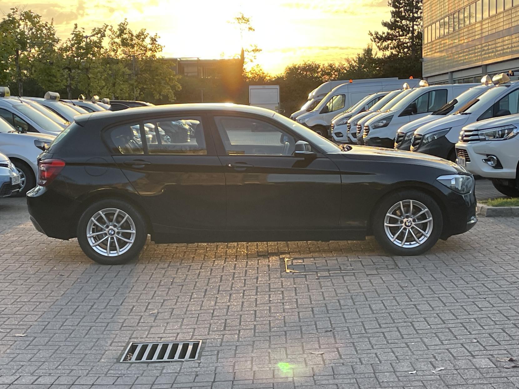 BMW 1 Series 1.6 116d ED EfficientDynamics Hatchback 5dr Diesel Manual Euro 5 (s/s) (116 ps)