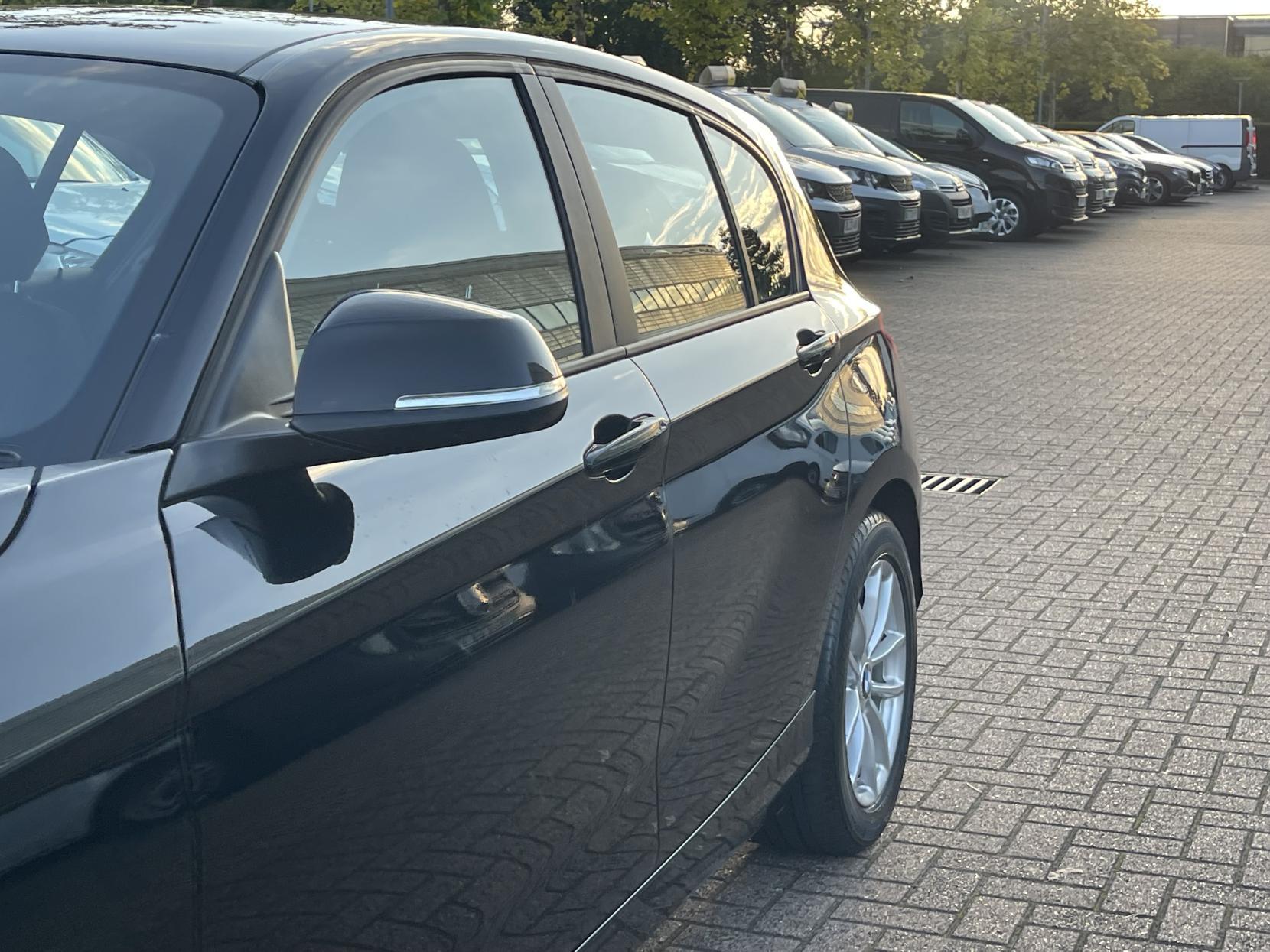 BMW 1 Series 1.6 116d ED EfficientDynamics Hatchback 5dr Diesel Manual Euro 5 (s/s) (116 ps)