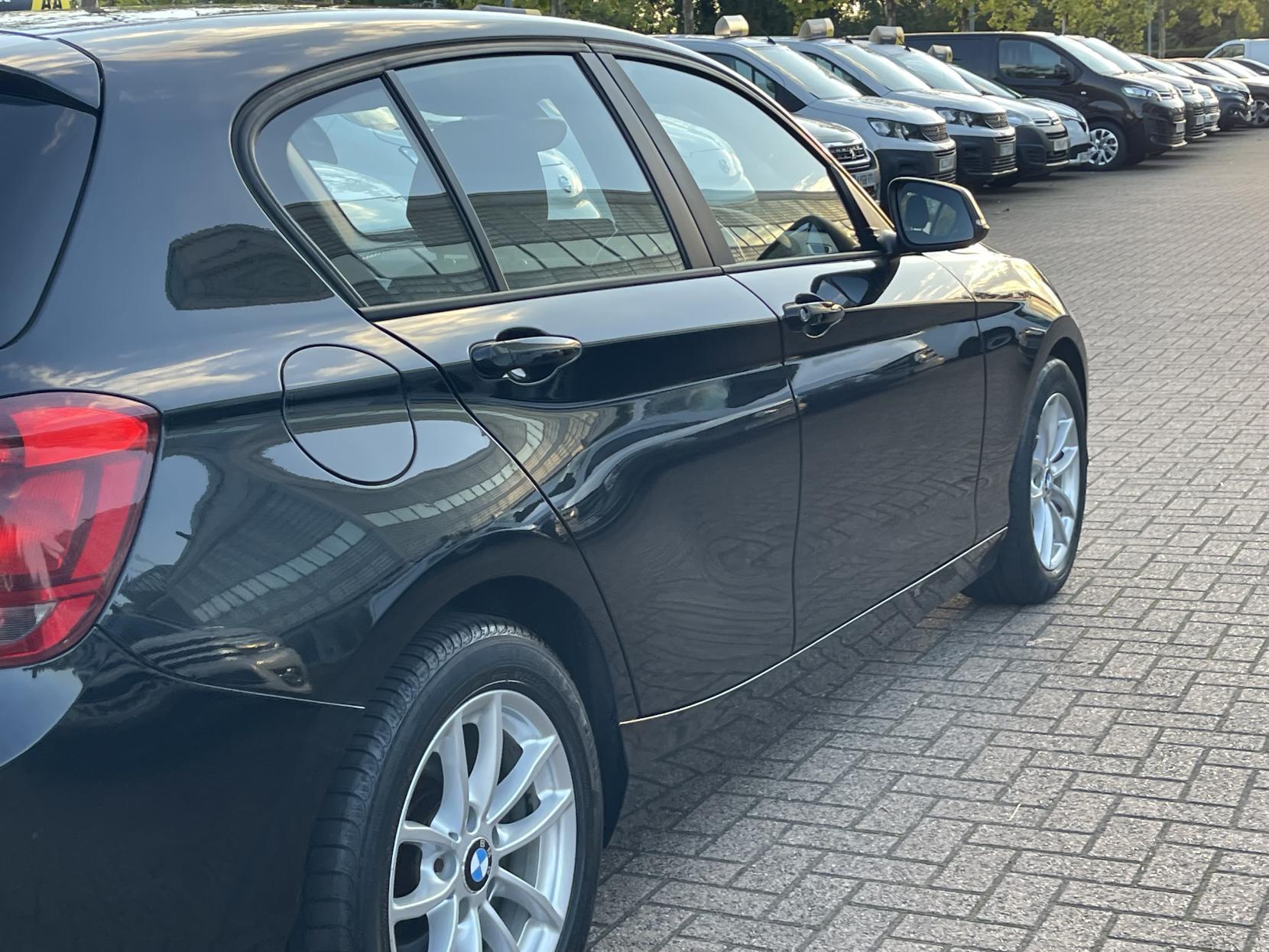 BMW 1 Series 1.6 116d ED EfficientDynamics Hatchback 5dr Diesel Manual Euro 5 (s/s) (116 ps)