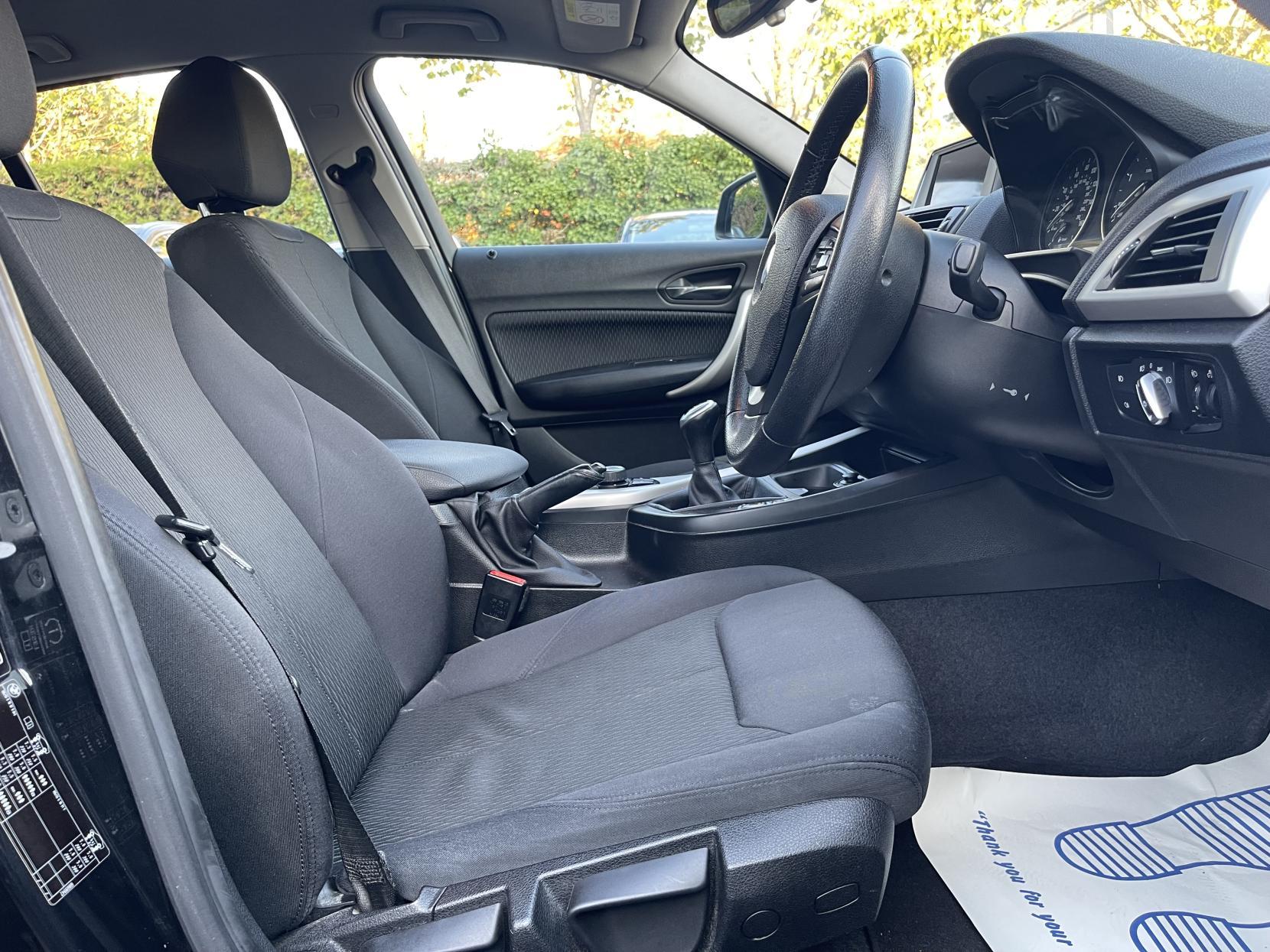 BMW 1 Series 1.6 116d ED EfficientDynamics Hatchback 5dr Diesel Manual Euro 5 (s/s) (116 ps)