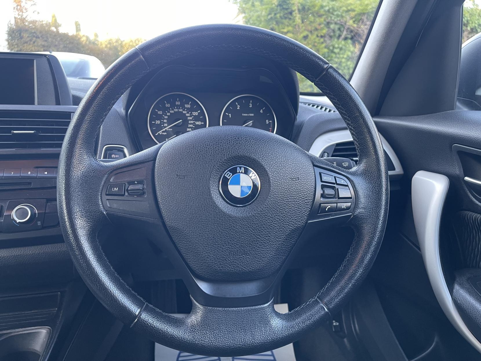 BMW 1 Series 1.6 116d ED EfficientDynamics Hatchback 5dr Diesel Manual Euro 5 (s/s) (116 ps)