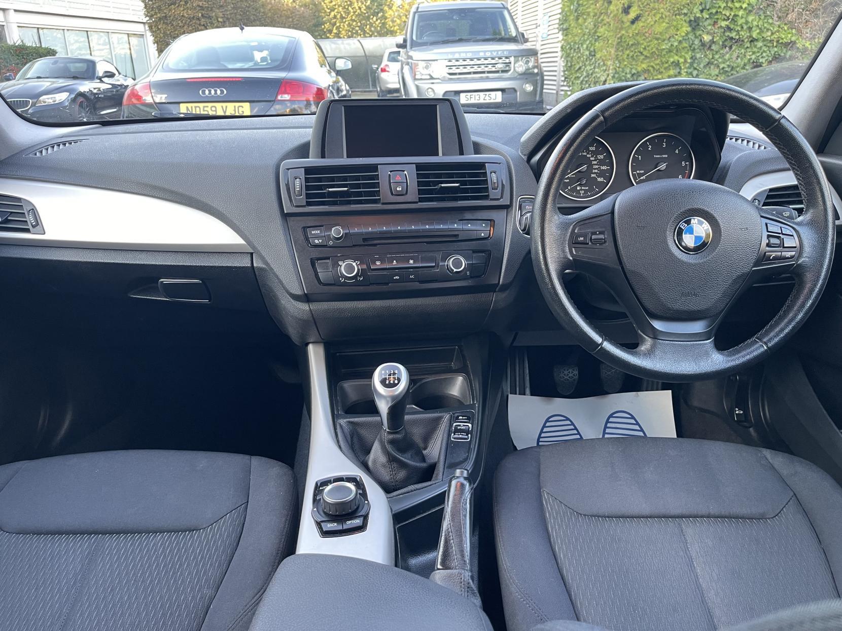 BMW 1 Series 1.6 116d ED EfficientDynamics Hatchback 5dr Diesel Manual Euro 5 (s/s) (116 ps)