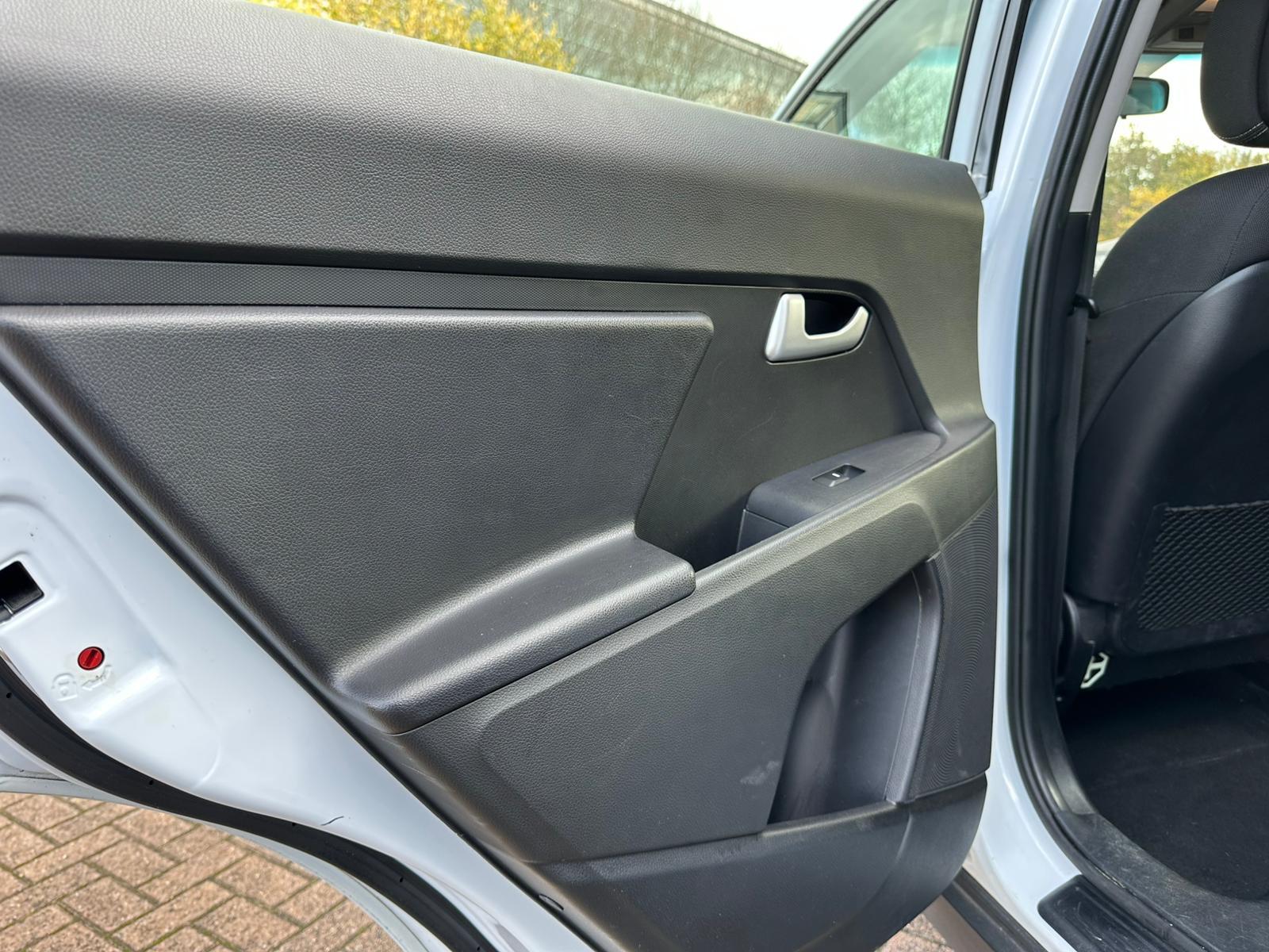 Kia Sportage 1.6 GDi EcoDynamics 1 SUV 5dr Petrol Manual 2WD Euro 5 (s/s) (133 bhp)